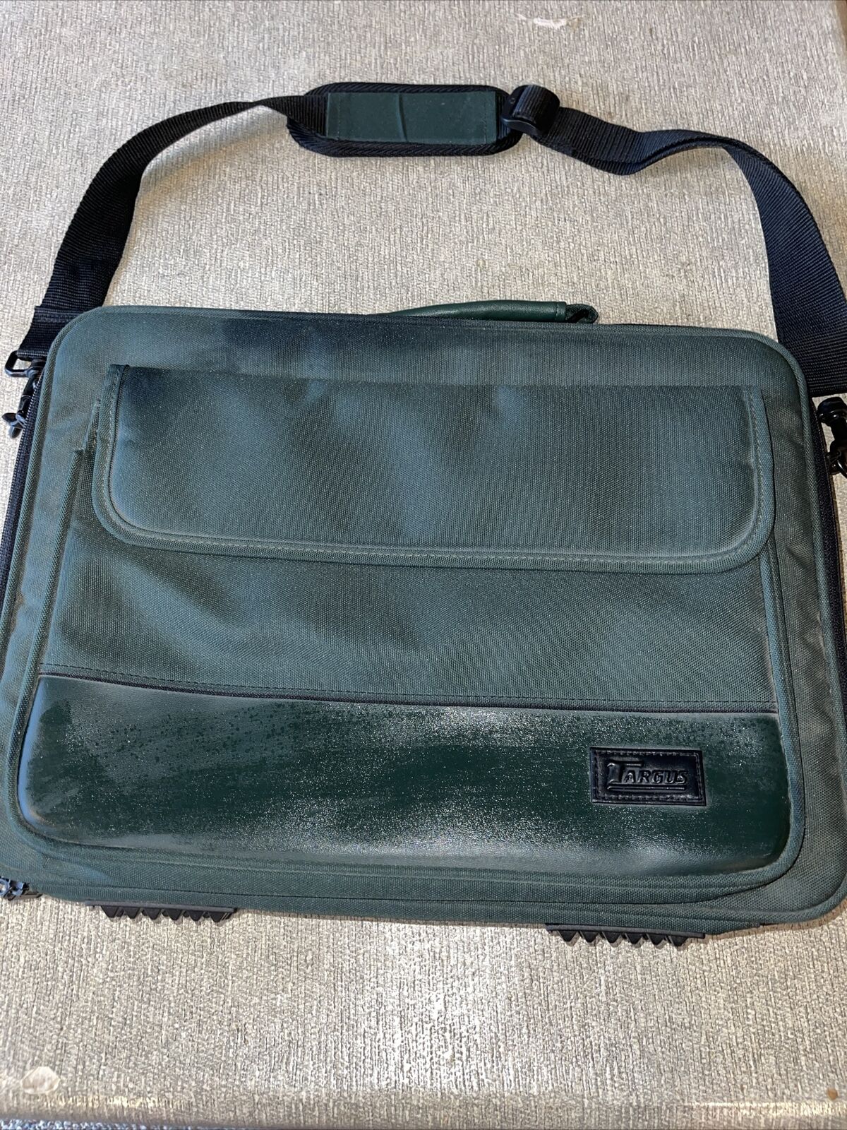 Vintage Targus Green Padded Laptop Bag Case 16” Wide x 12\