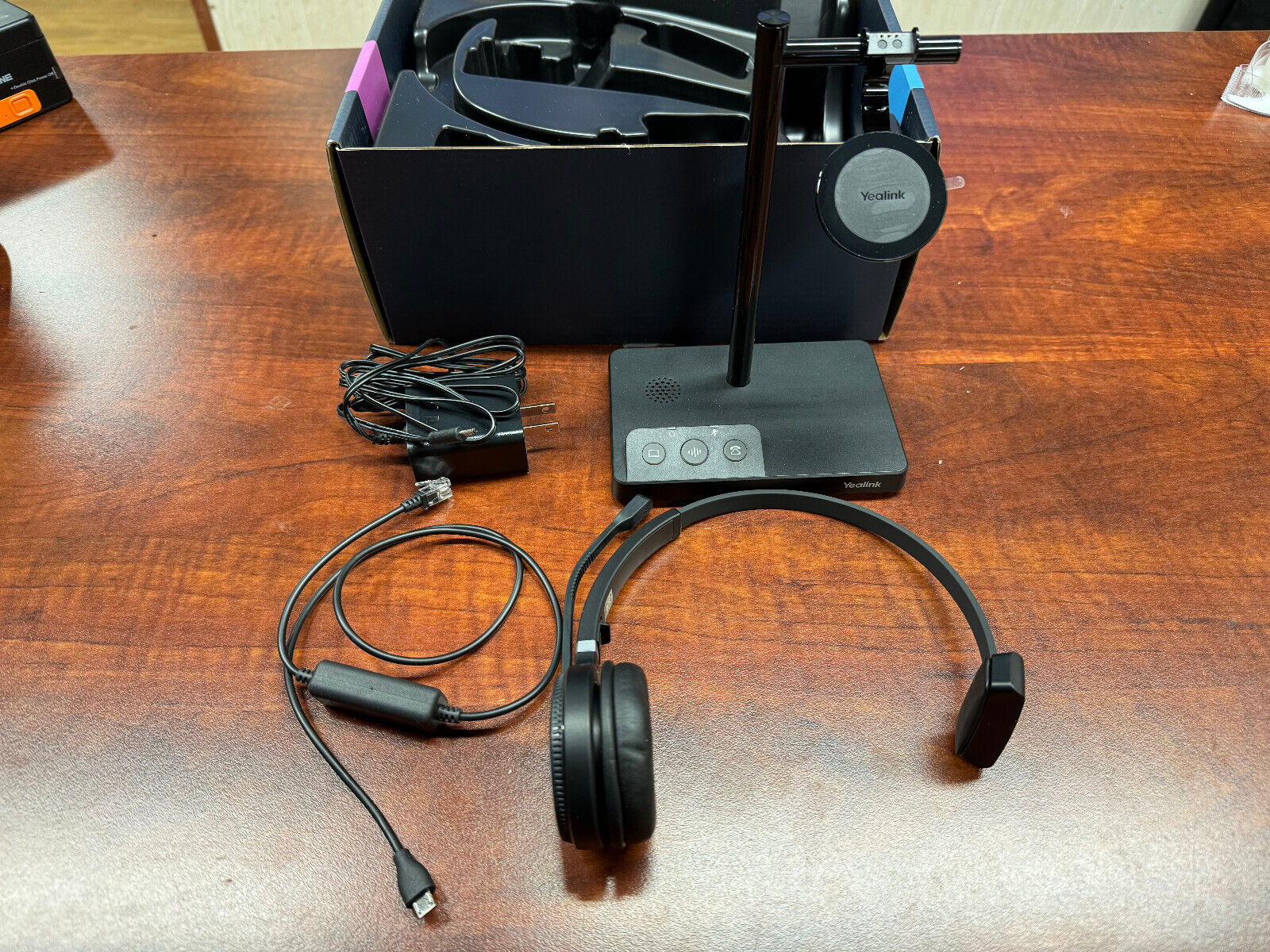 Yealink WH62 Mono UC Wireless Noise Canceling Headset