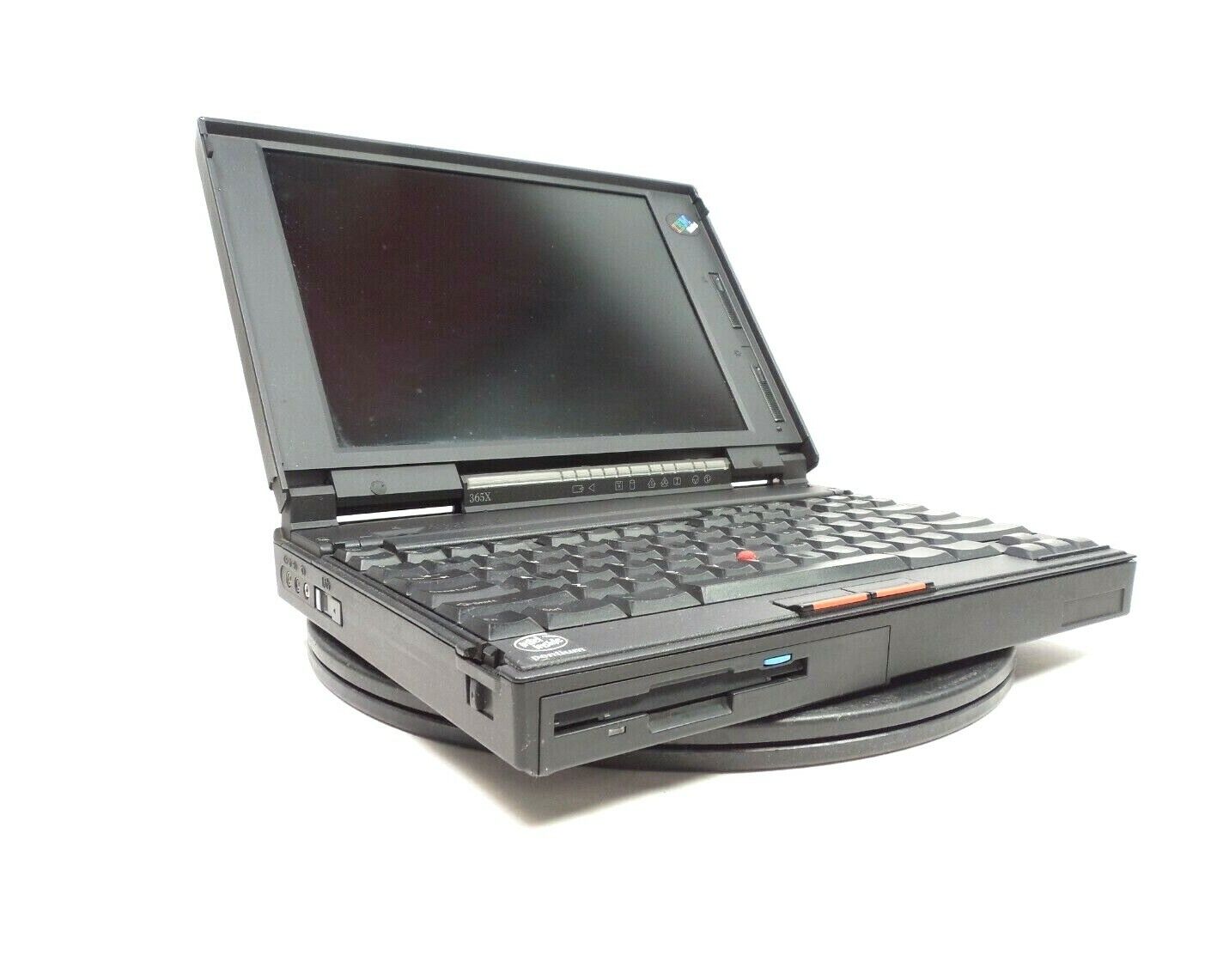 Vintage IBM ThinkPad 365X Pentium 24MB RAM Windows 95 4.0 Floppy 775MB HDD
