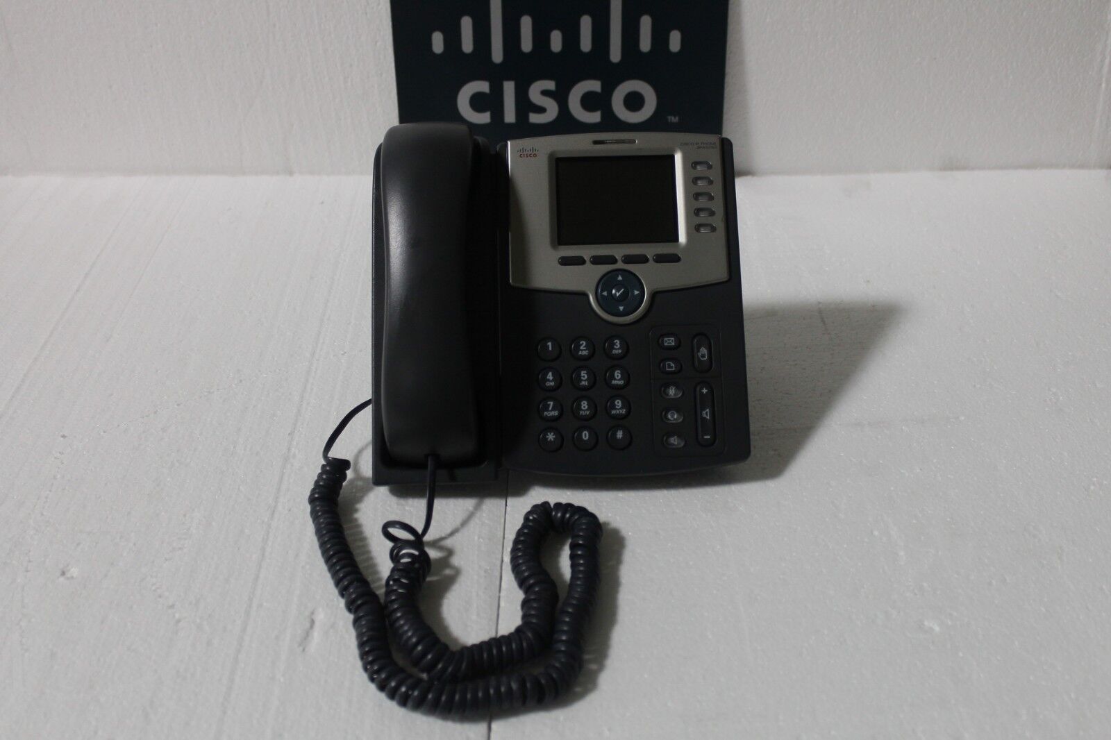 Cisco SPA525-G2 5-Line Business IP Phone Color Display Wi-Fi Bluetooth SPA525G2