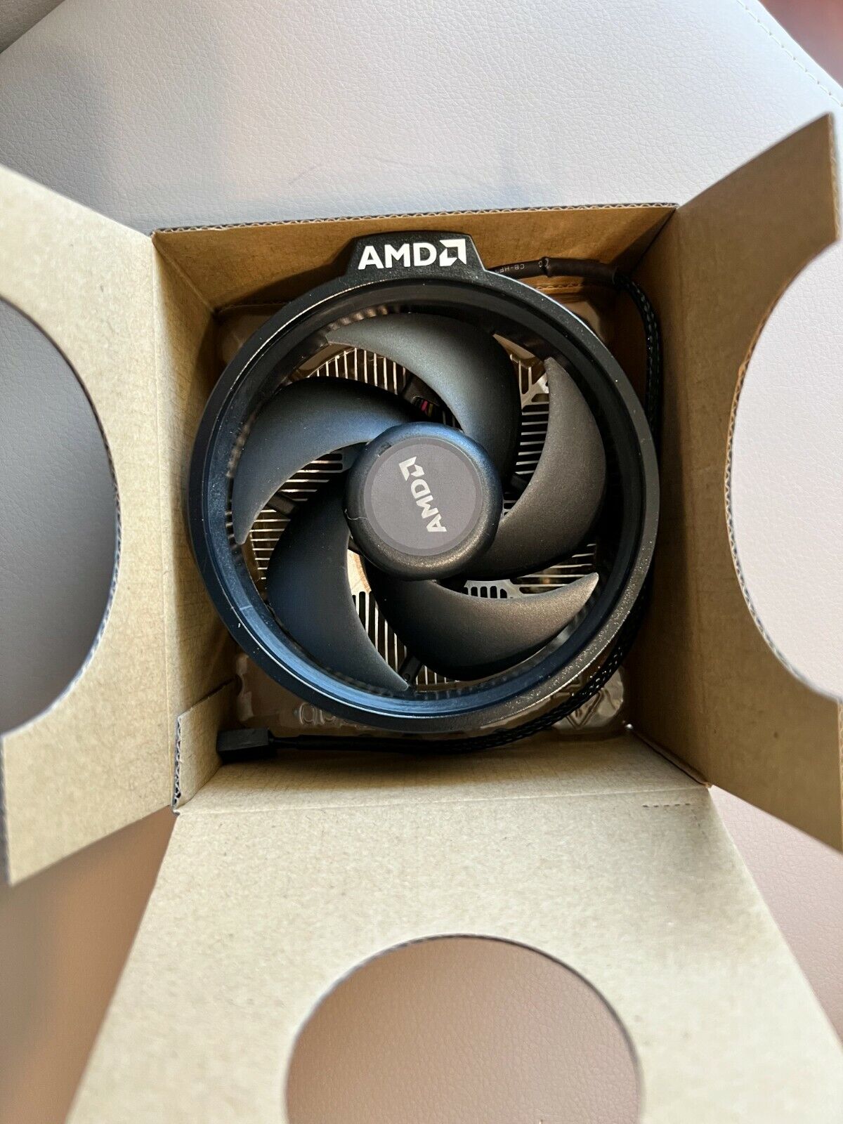 AM4 Ryzen CPU 5000 series Cooling Fan Premium wraith thermal Screw-Mount-Type 