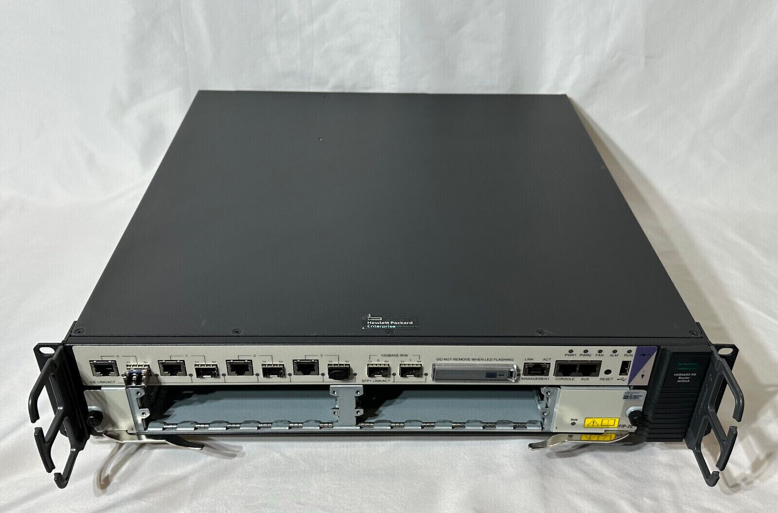 HPE FlexNetwork HSR6602-XG Router FIP-20 4x 1GbE RJ45 SFP 2x 10GbE 2x 300W PSU
