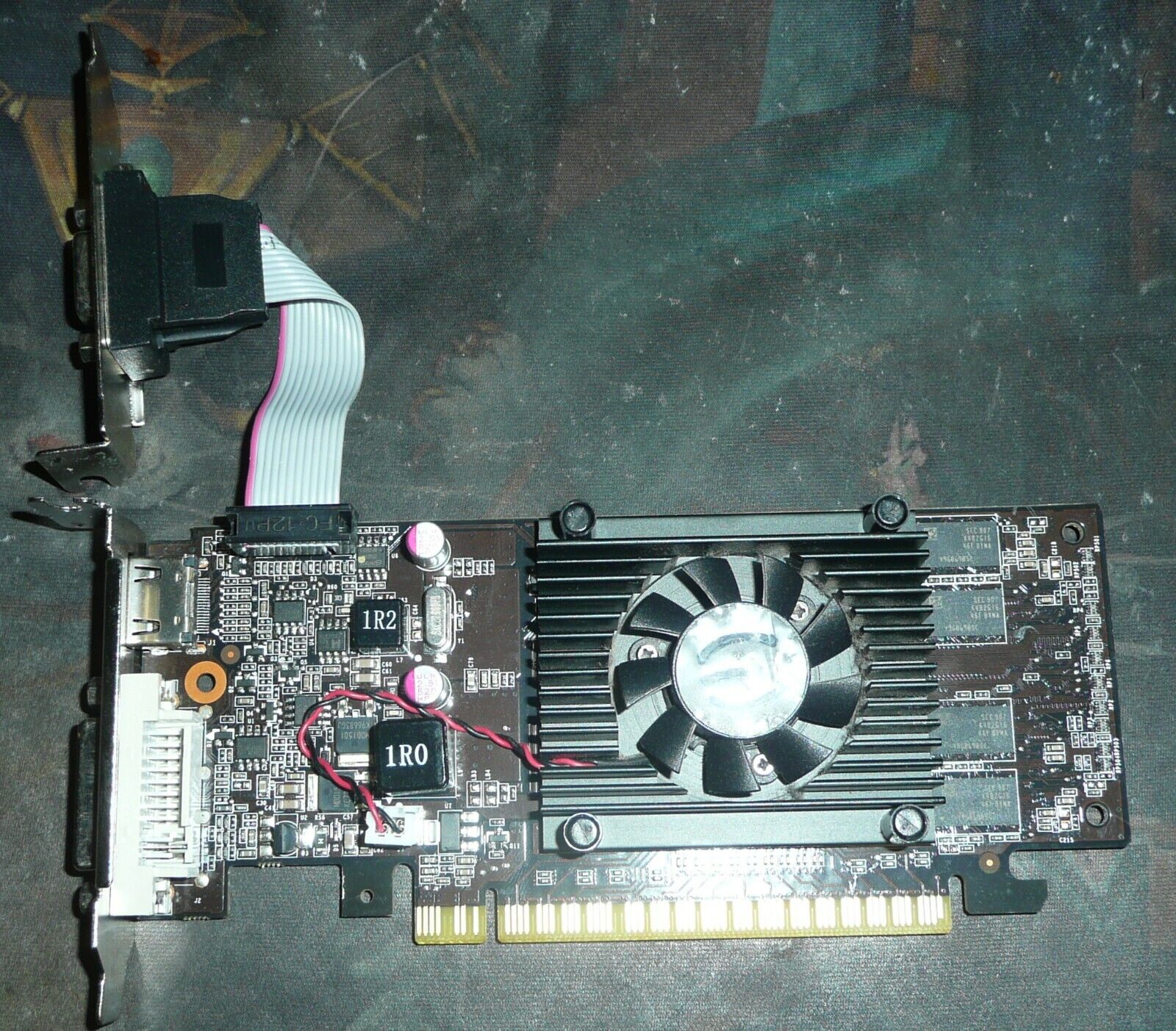 EVGA NVIDIA GeForce 8400GS 1GB PCI-E x16 Graphics Video Card 01G-P3-1302-LR HDMI