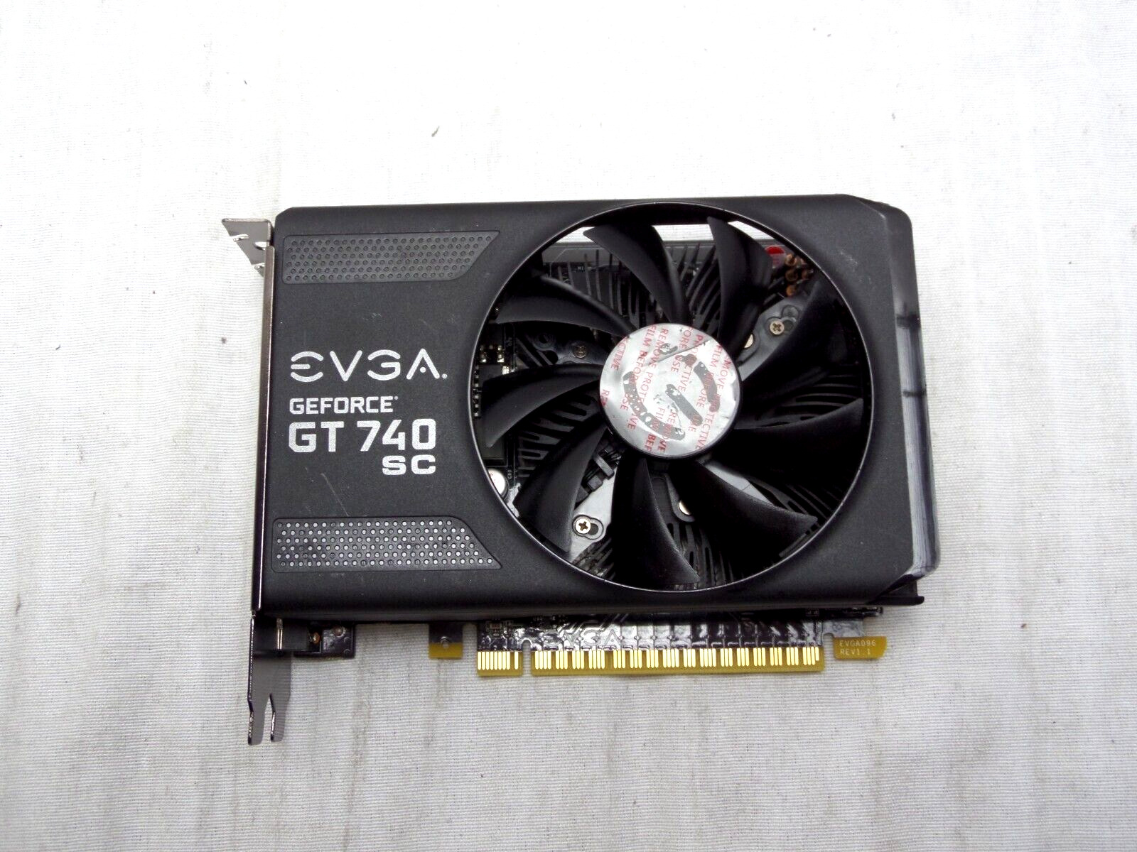 EVGA NVIDIA GeForce GT 740 SC 2GB GDDR5