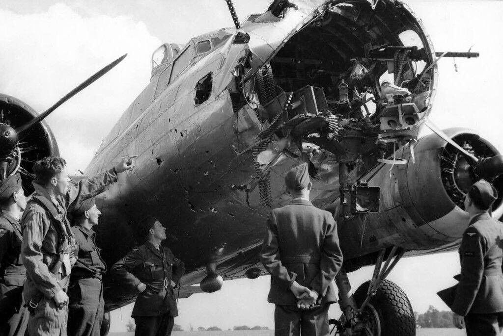 WWII B&W Photo B-17 Bomber Damaged  Nose WW2 /5058