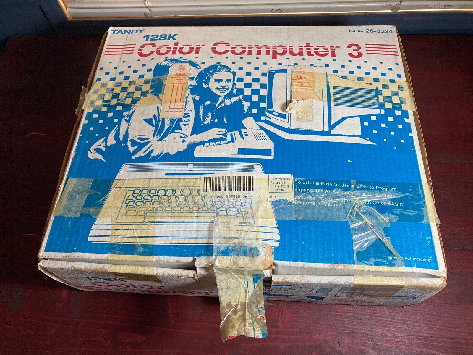 Tandy 128K Color Computer 3 with Box and Manuals Tested Works