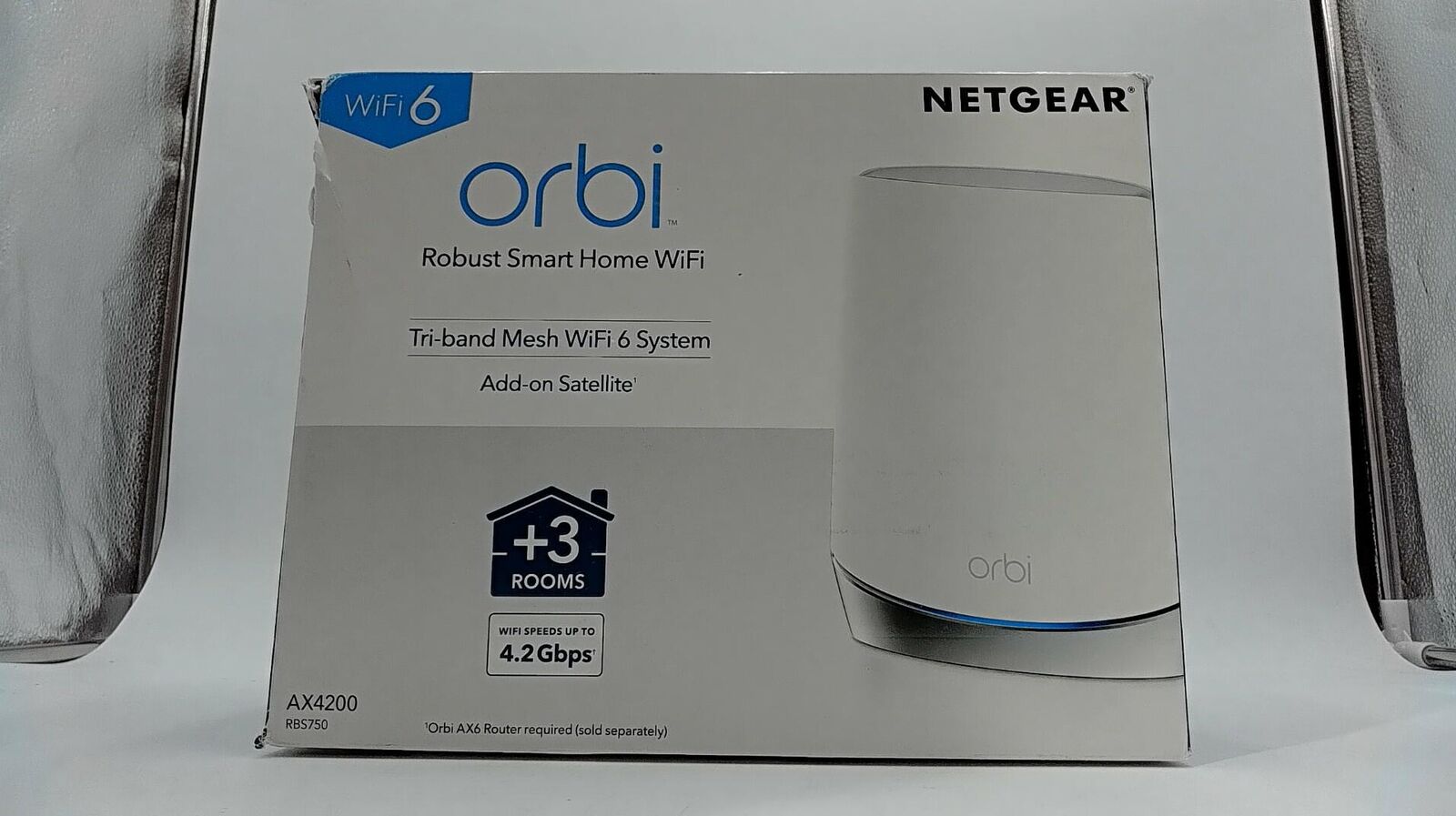 NETGEAR Orbi Whole Home Tri-band Mesh Add-on Satellite (RBS750)