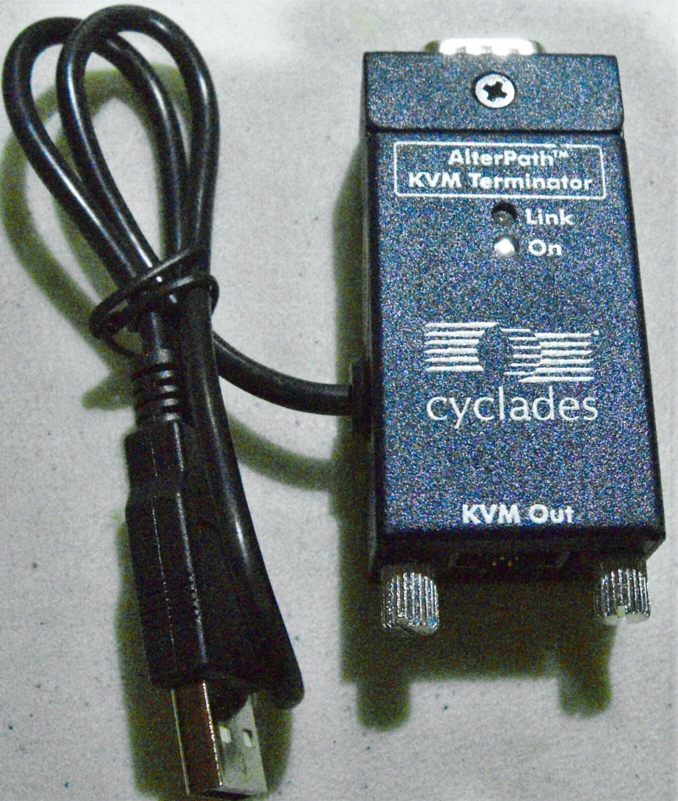 Cyclades AlterPath KVM Terminator 106 N11803 USB VGA RJ45 switch module cable c