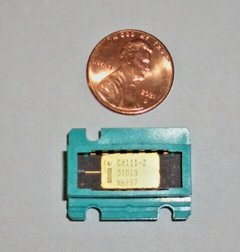 NOS Rare vintage Intel C8111-2 1K SRAM 1975 Date Ram Memory Chip For 4004