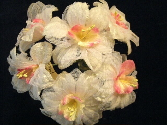 Vintage Millinery Flower Velvet Chiffon Ivory White w/ Pink 6p Lot Hat Trim KD4