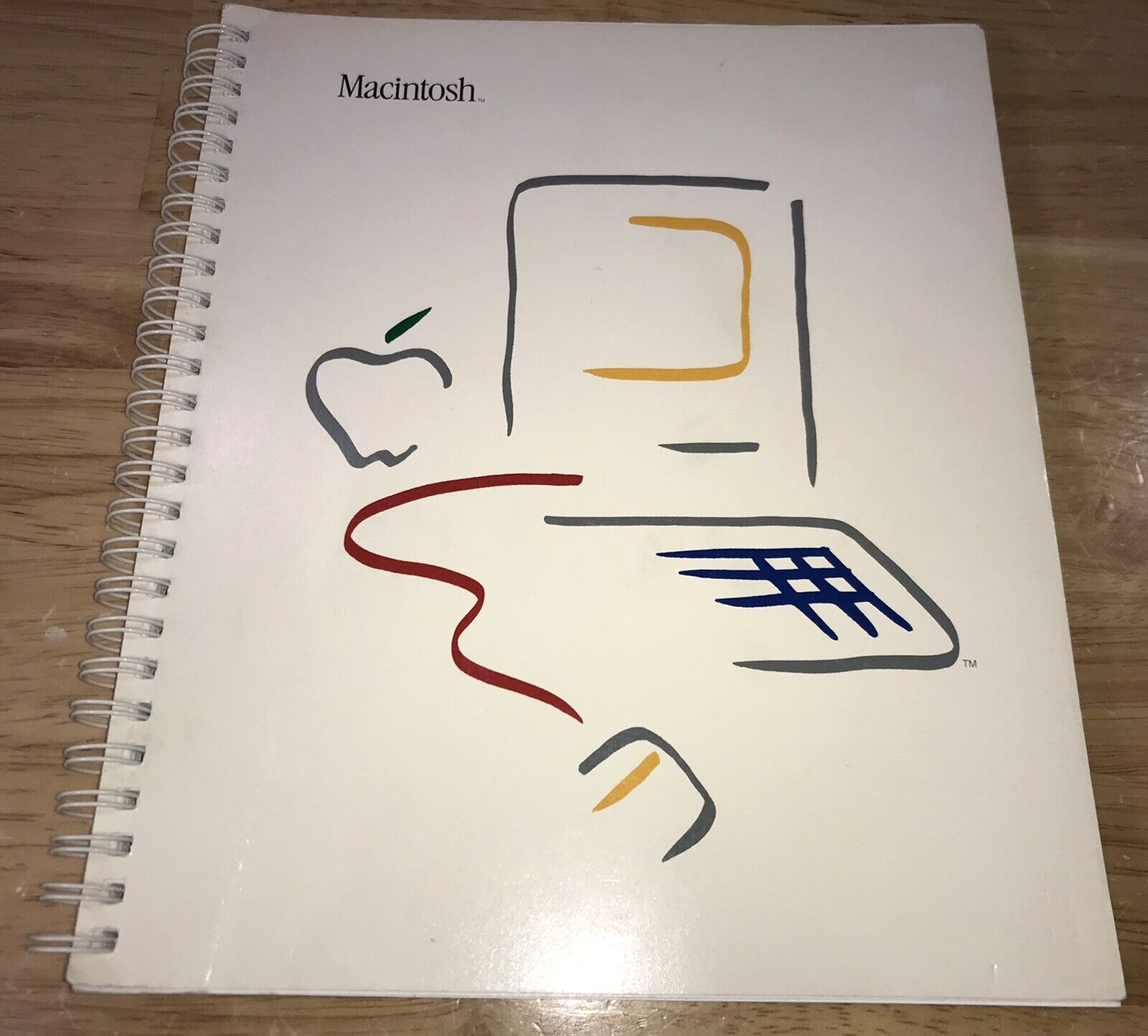 RARE 1983 FIRST PRINT 1984 Macintosh USER MANUAL EARLY Mac 128K Model M0001 NICE