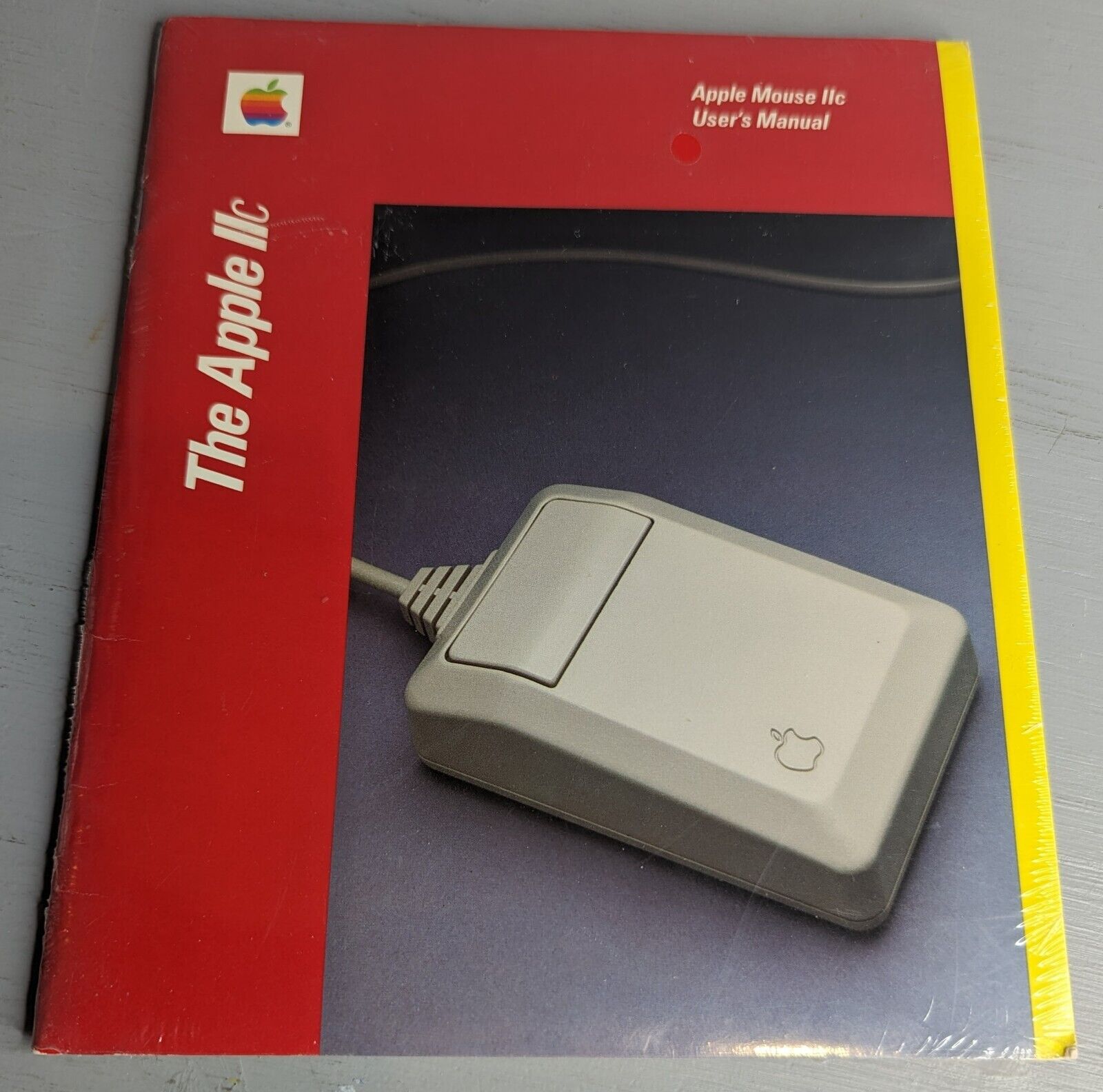 vintage Apple Mouse IIc User\'s Manual 030-0961-A still in shrink