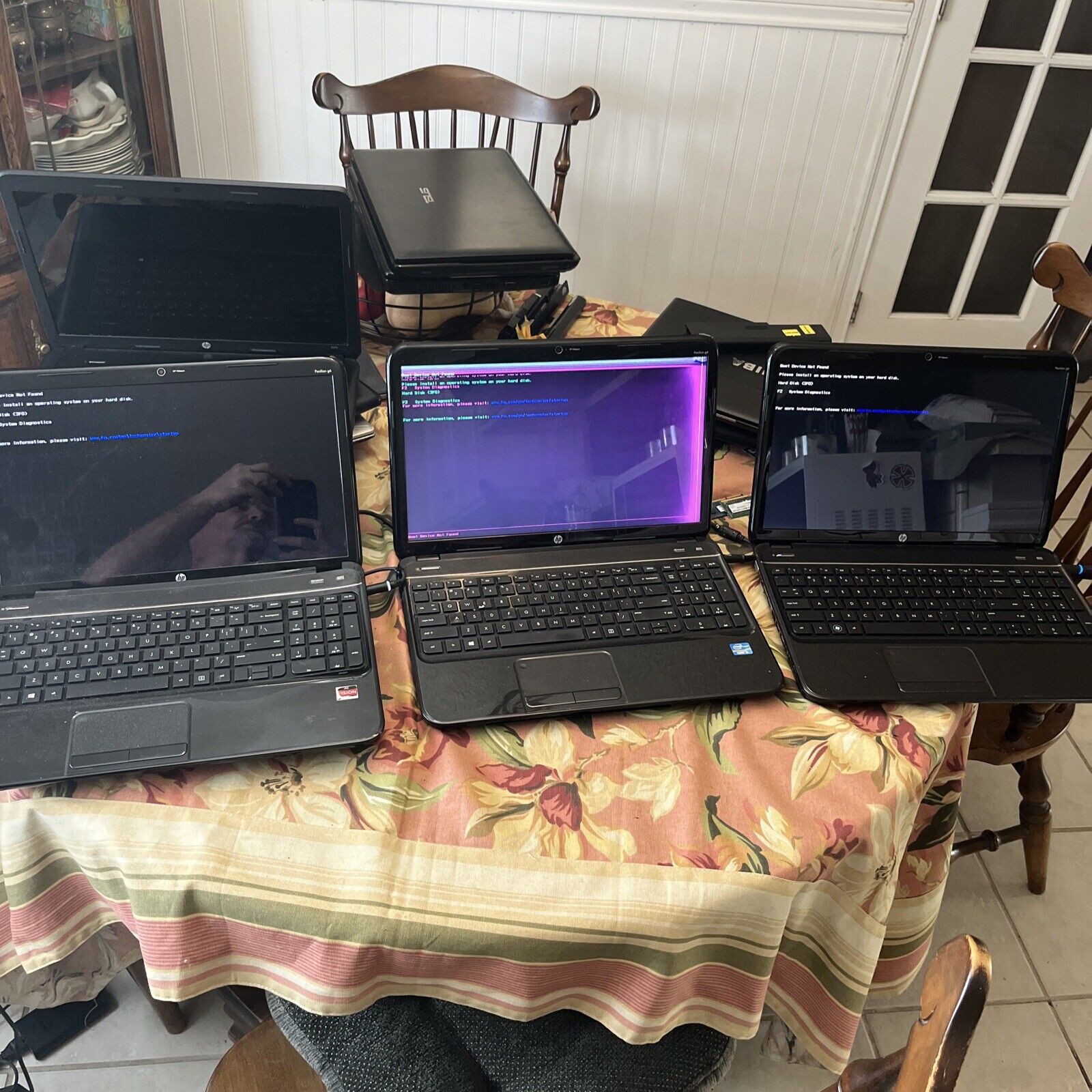 Lot Of 3 Hp Laptops Boot To Bios Parts Or Repair.     Read Add MAKE OFFER
