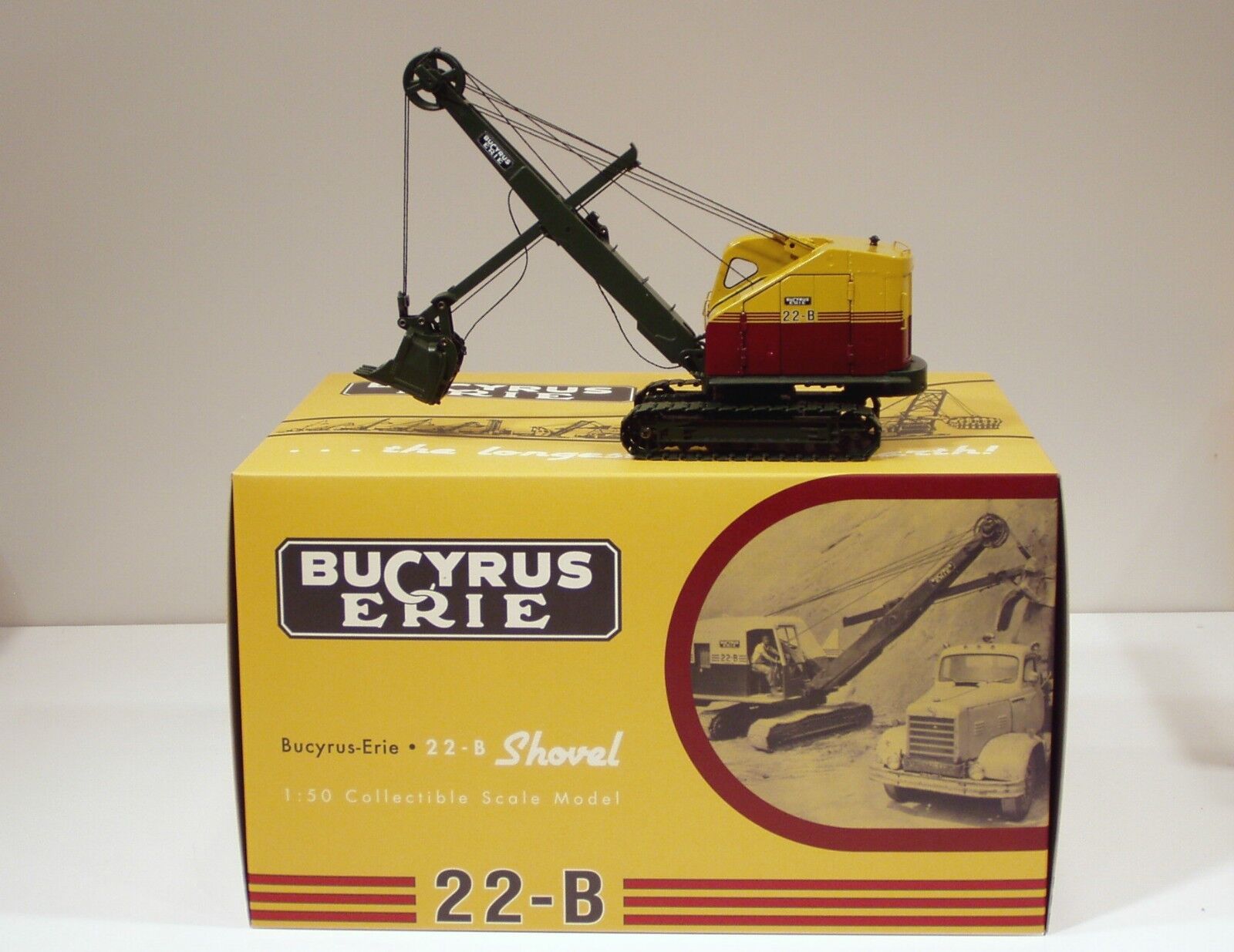 Bucyrus Erie 22B Cable Shovel - 1/50 - EMD #T001 - Metal Tracks
