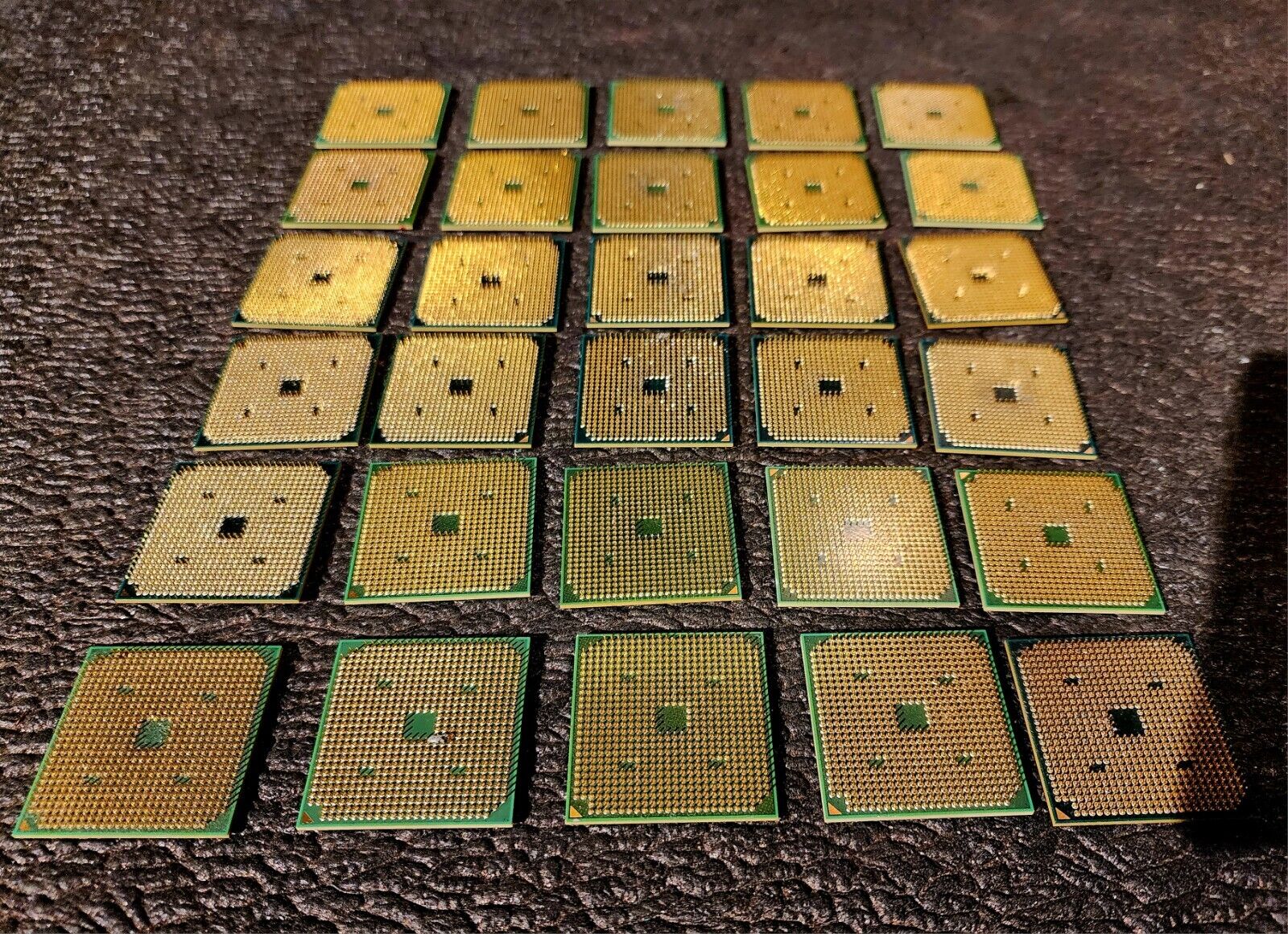 Mixed Lot Of 30 AMD Cpu High Yield Pinned GOLD Processing Chips Scrap