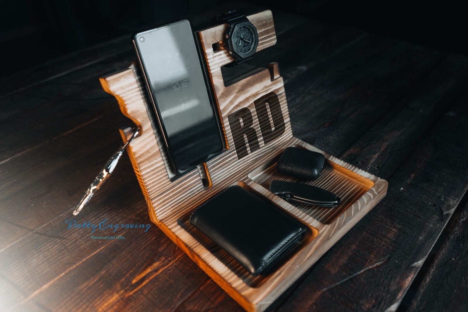 Personalized Wooden Phone Docking Station, watch Storage Retro Style New