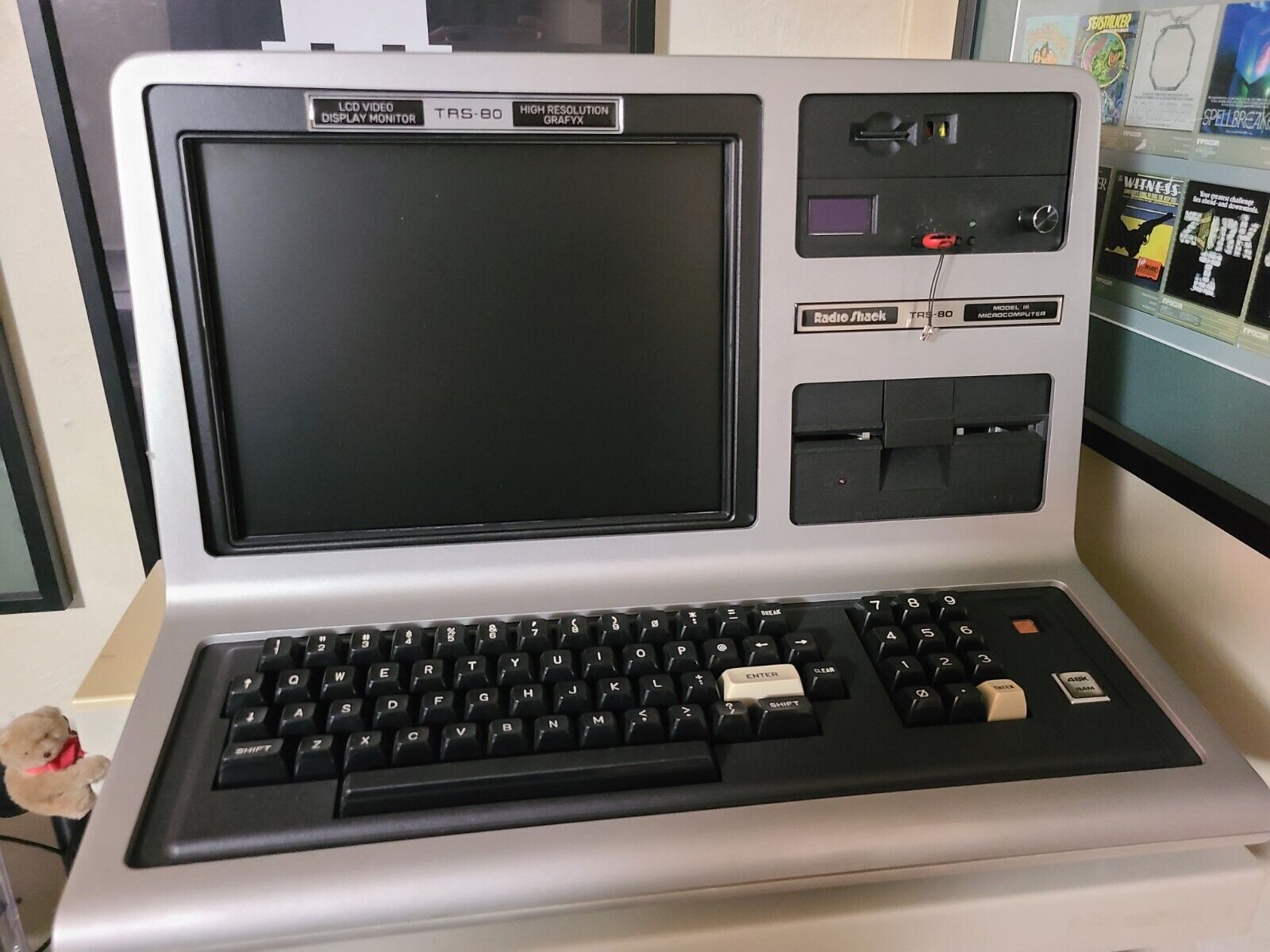 Special Radio Shack TRS-80 Model 3 III Computer Floppy FreHD Gotek LCD & HiRES