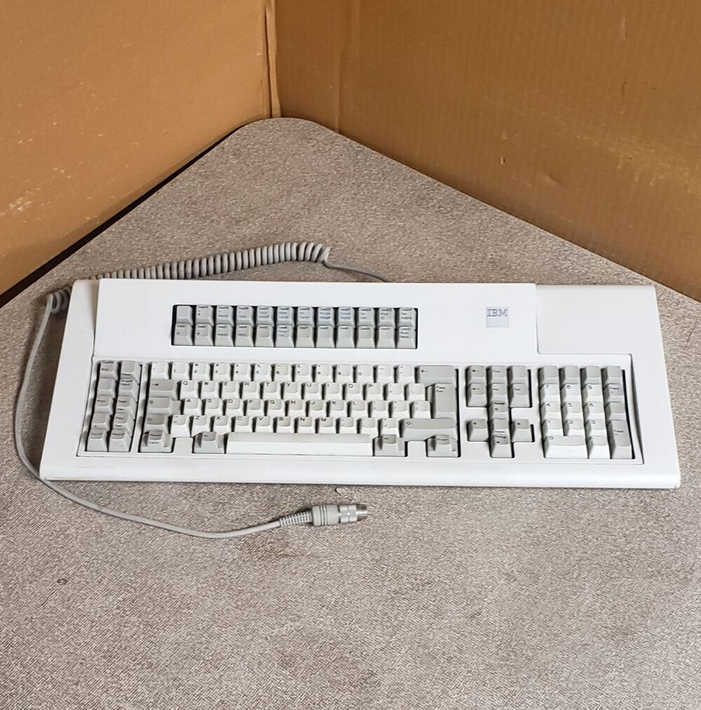 Vintage 1986 IBM 1389262 Model M buckling spring terminal keyboard -1 keycap