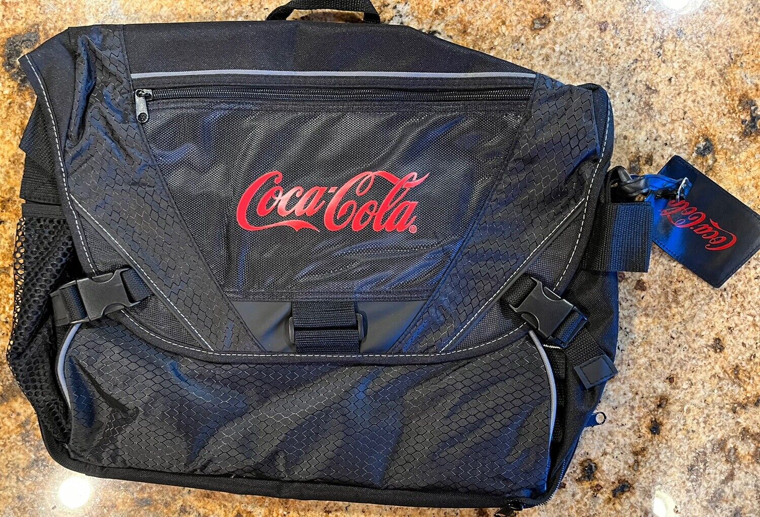 Coca-Cola Laptop Shoulder Bag Travel Case Airport Friendly Black  18x14x5 NEW