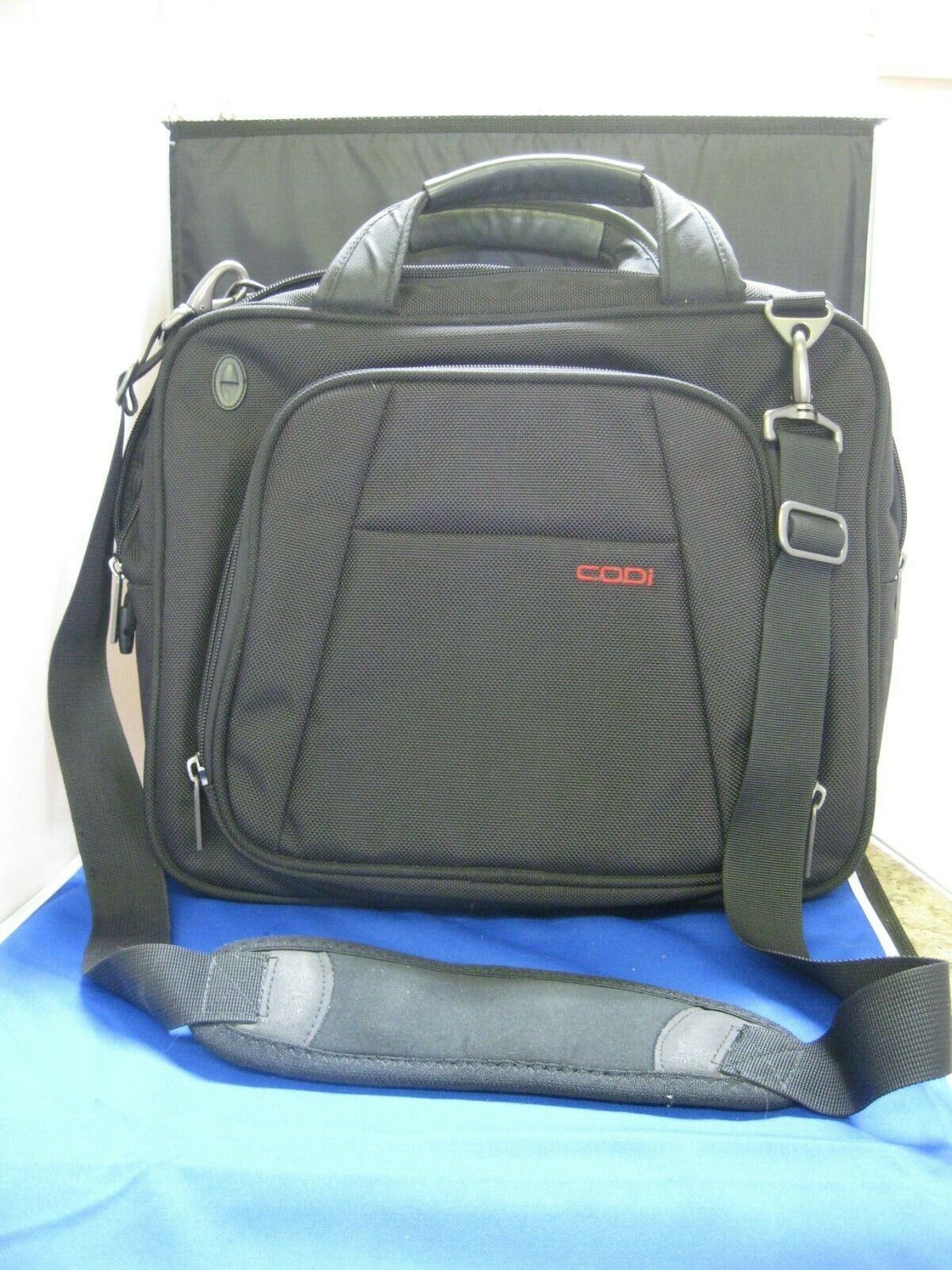 CODi Laptop Computer/ Messenger Bag with Strap, fits 14\
