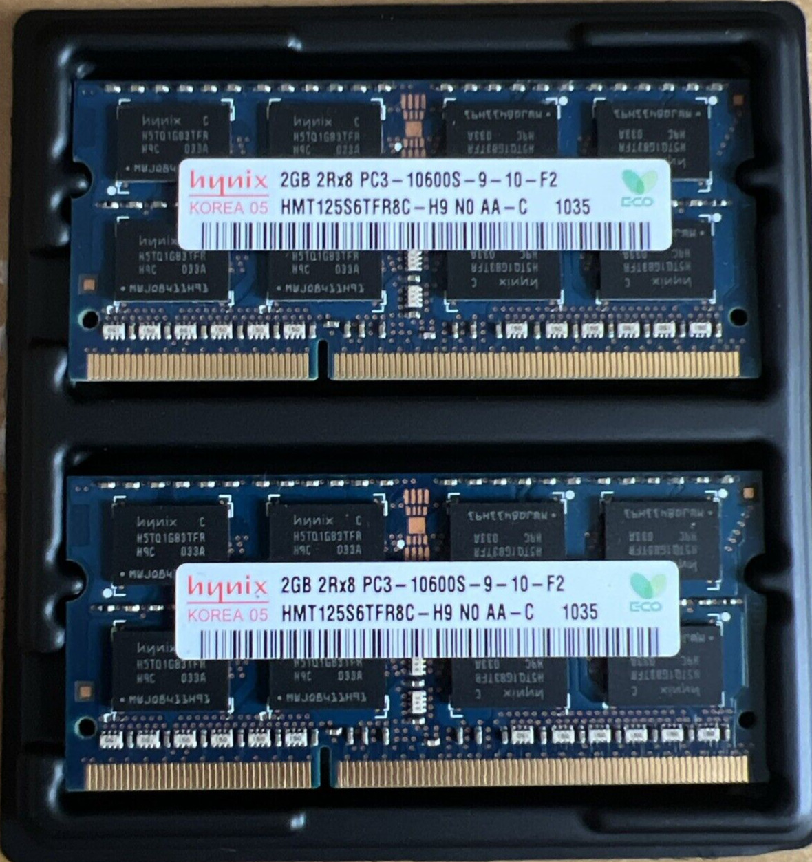 Hynix - 4GB (2x 2GB) 2Rx8 PC3-10600S-9-10-F2 Mid-2010 iMac RAM KIT HMT125S6TFR8C