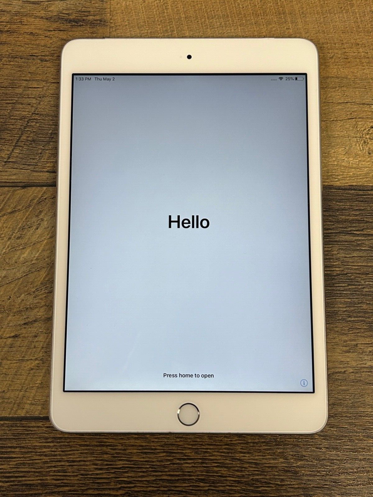 Apple iPad mini 3 16GB, Wi-Fi + Cellular (Unlocked), 7.9in - Silver