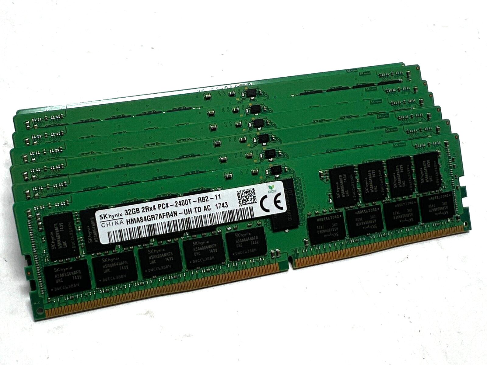 Lot of 8x SK Hynix 32GB (256GB) 2Rx4 PC4-2400T-RB2-11 HMA84GR7AFR4N-UH Dell RAM