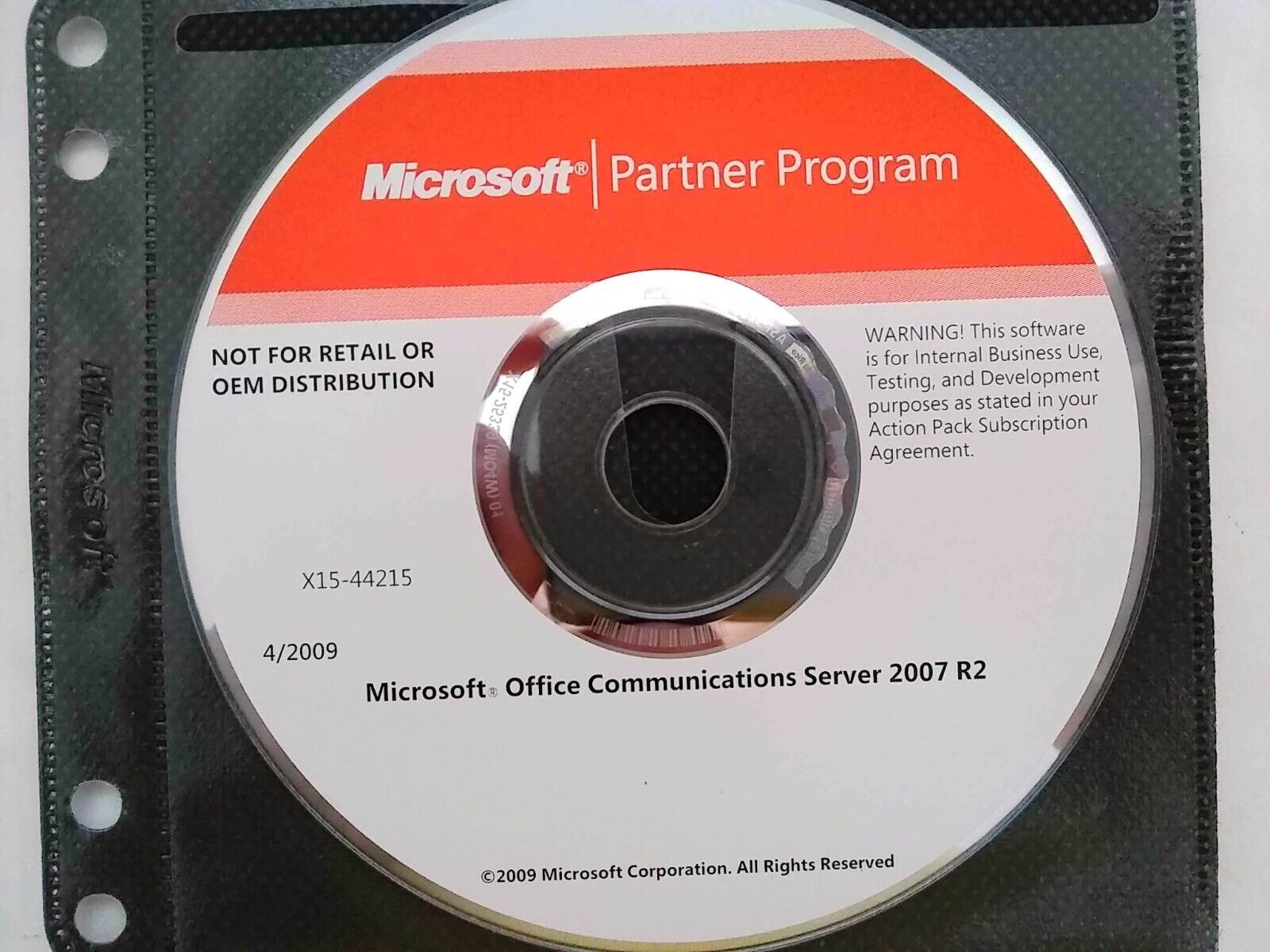 Microsoft Office Communications Server 2007 R2 w/ License