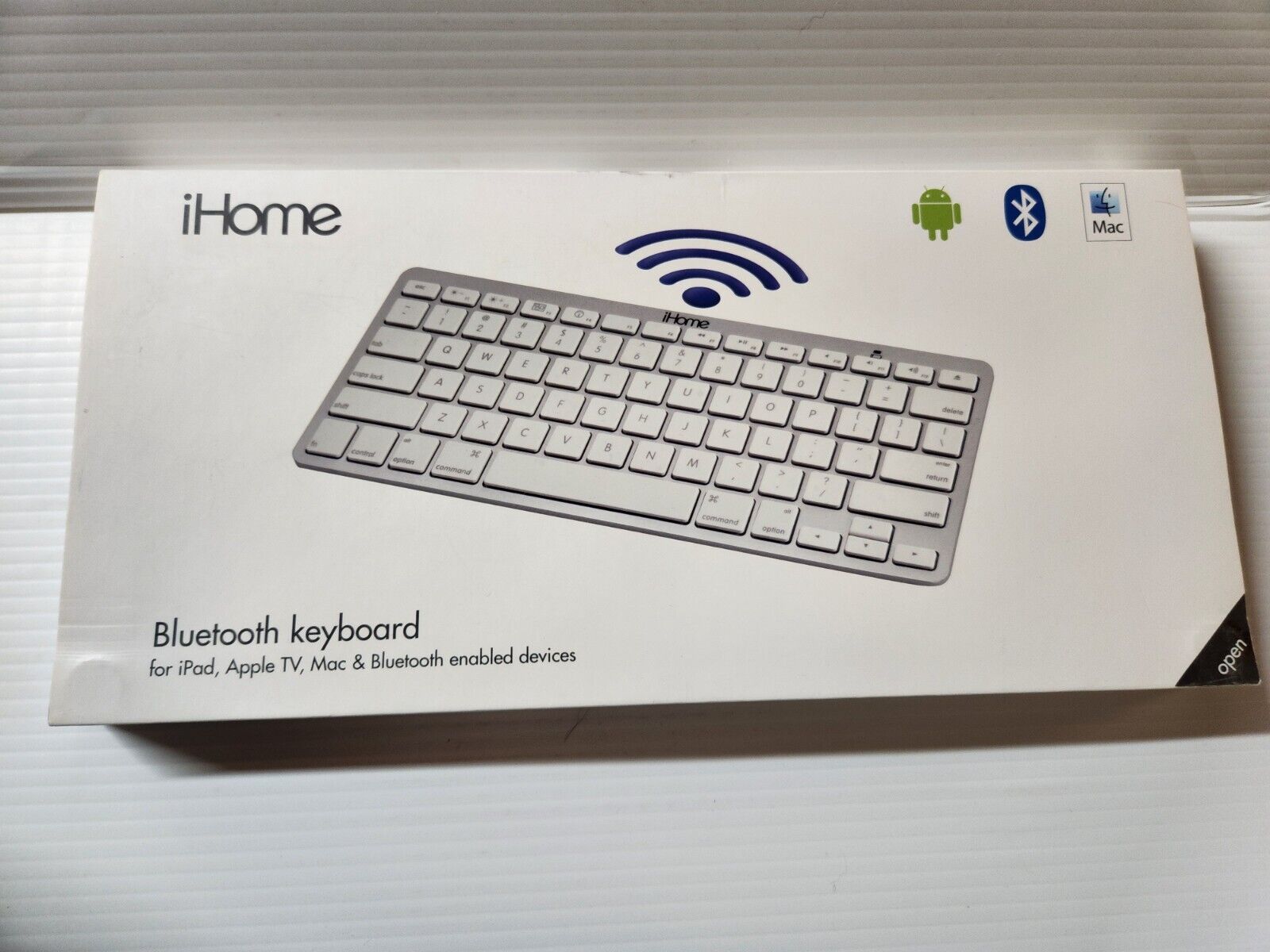 iHome Bluetooth Wireless Keyboard IMAC-K111S iPad Apple TV Mac