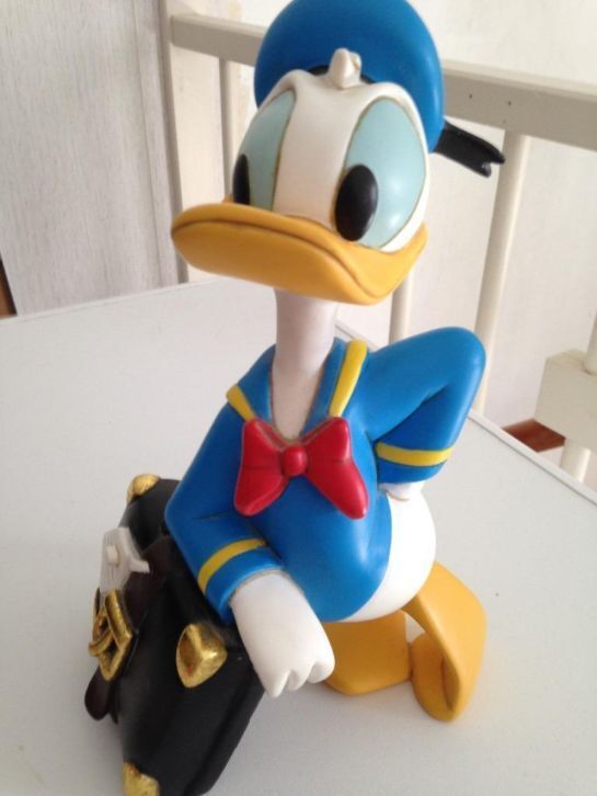 Extremely Rare Walt Disney Donald Duck Leaning on Suitcase Statue