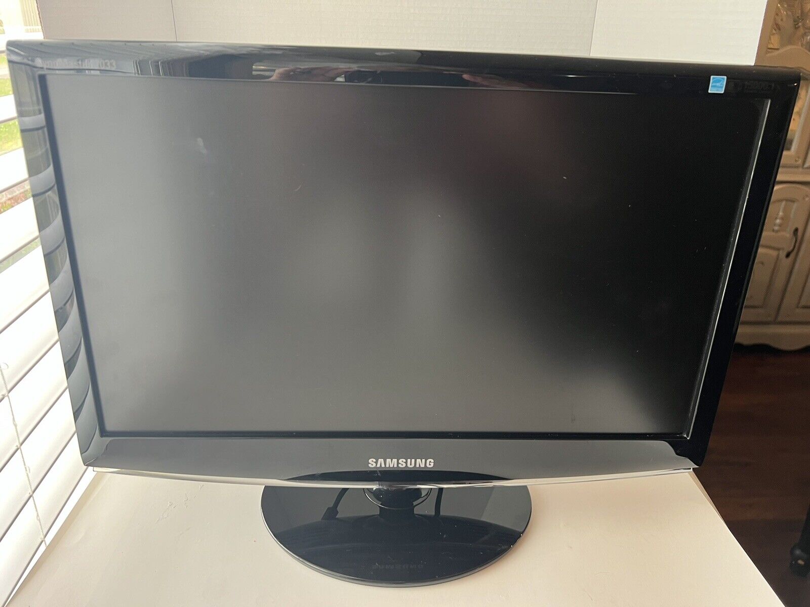 Samsung Syncmaster 2033SW 20-in Widescreen LCD Monitor Good Working Condition
