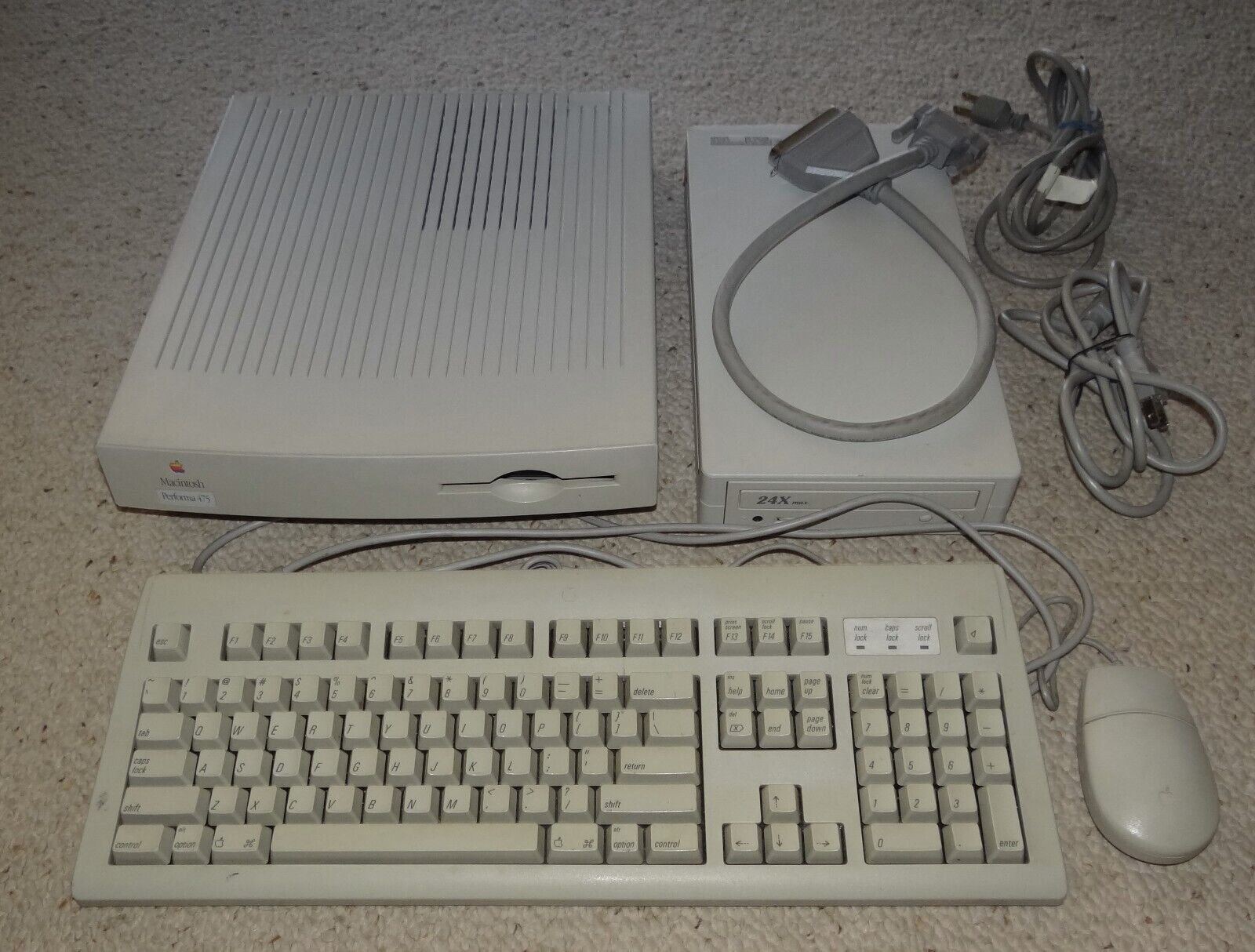 Apple Macintosh Performa 475 LC 24X CD Drive Keyboard, mouse - Recapped