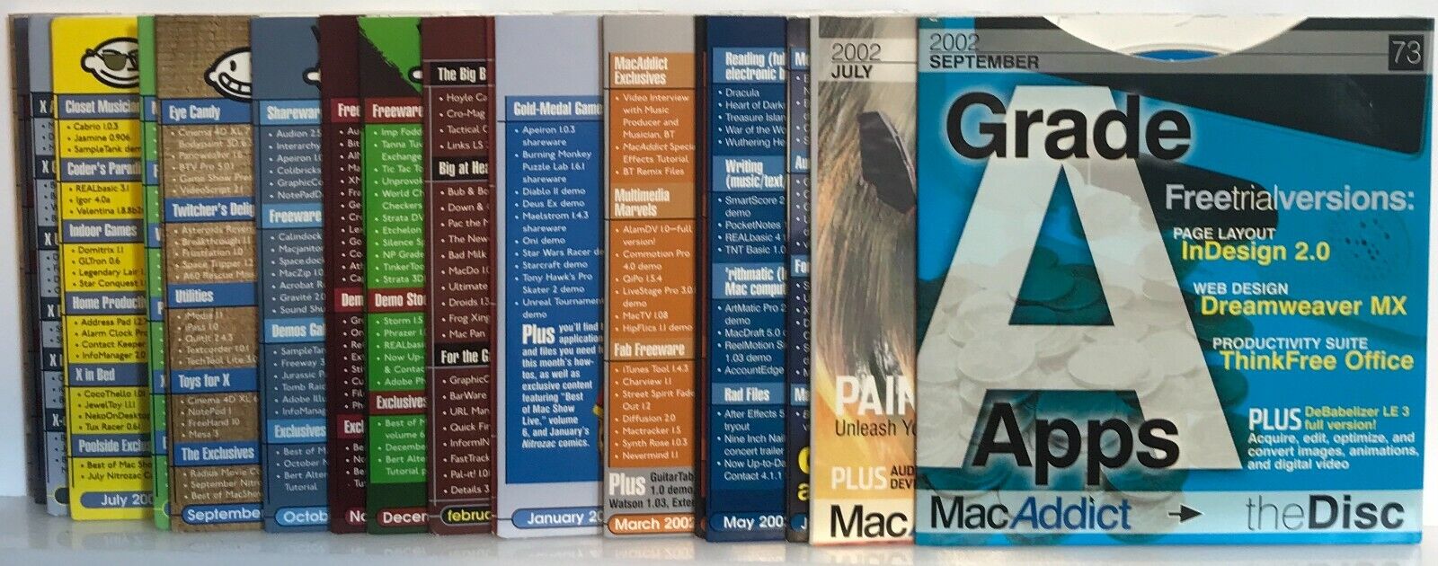 Set of (34) Mac Addict CD-ROM Discs + Sleeves 1999-2002 *Very Good*