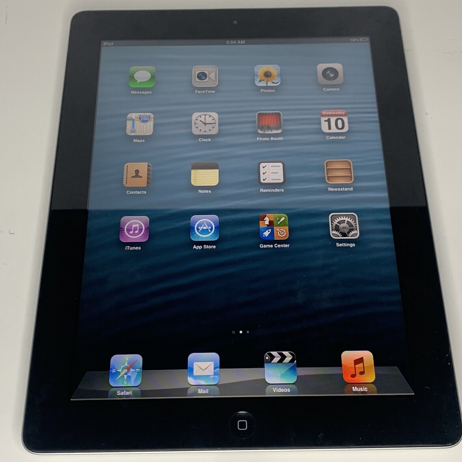 Apple iPad 2 A1395 16GB Wi-Fi | RARE Original iOS 6 (6.1.2) | JB | GREAT COND