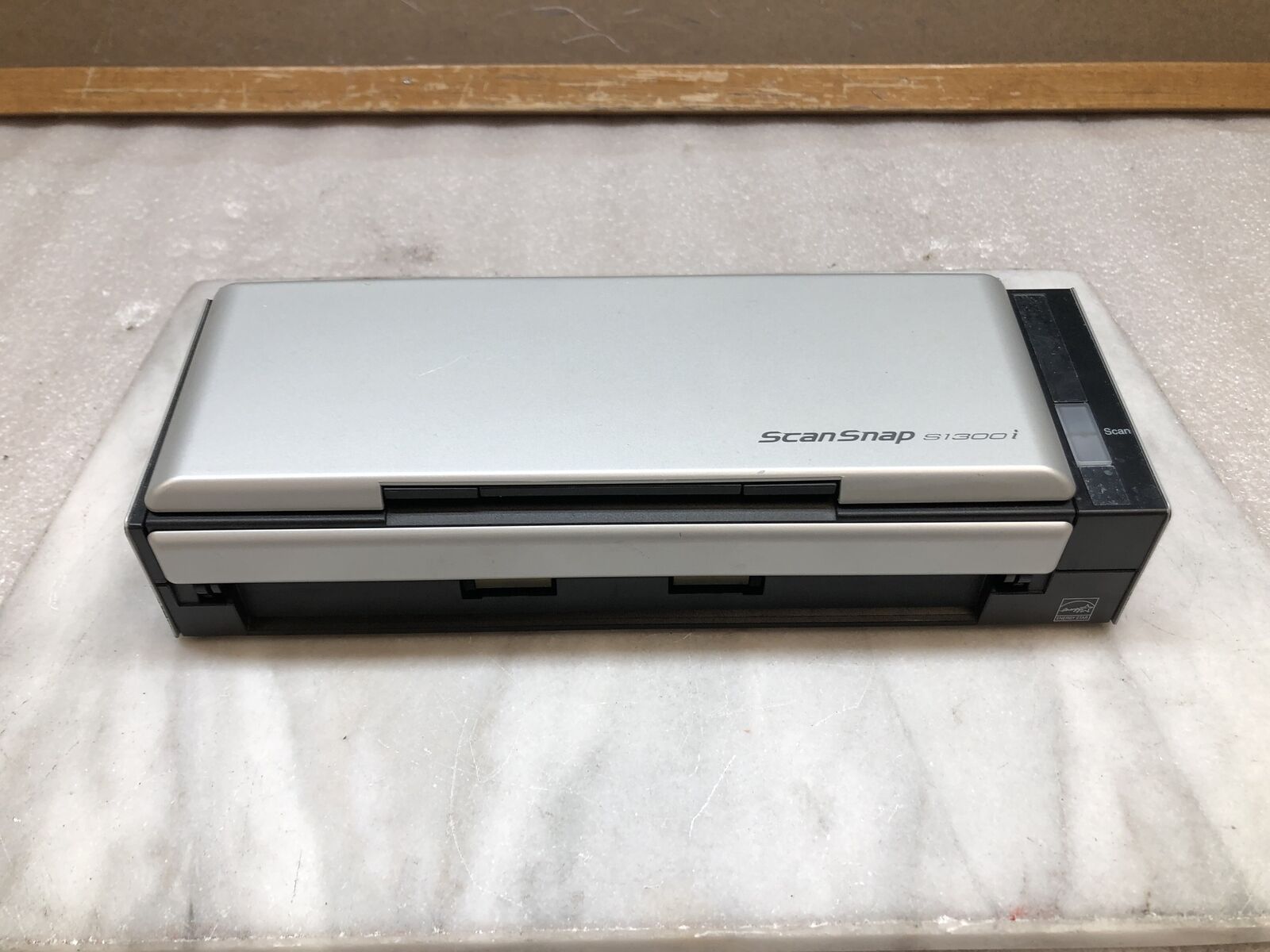 Fujitsu ScanSnap S1300 USB Portable Document Scanner 1080 scan ct NO ADAPTER