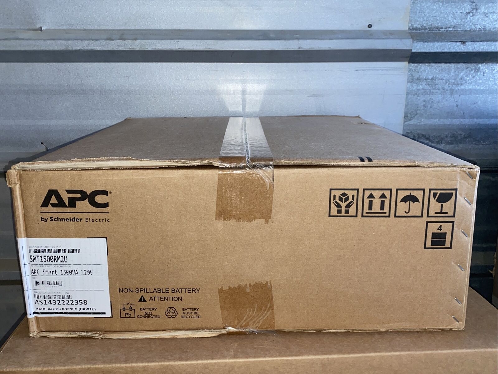New Sealed - APC SMT1500RM2U Smart-UPS Power Backup 1500VA 1000W 120V Rackmount