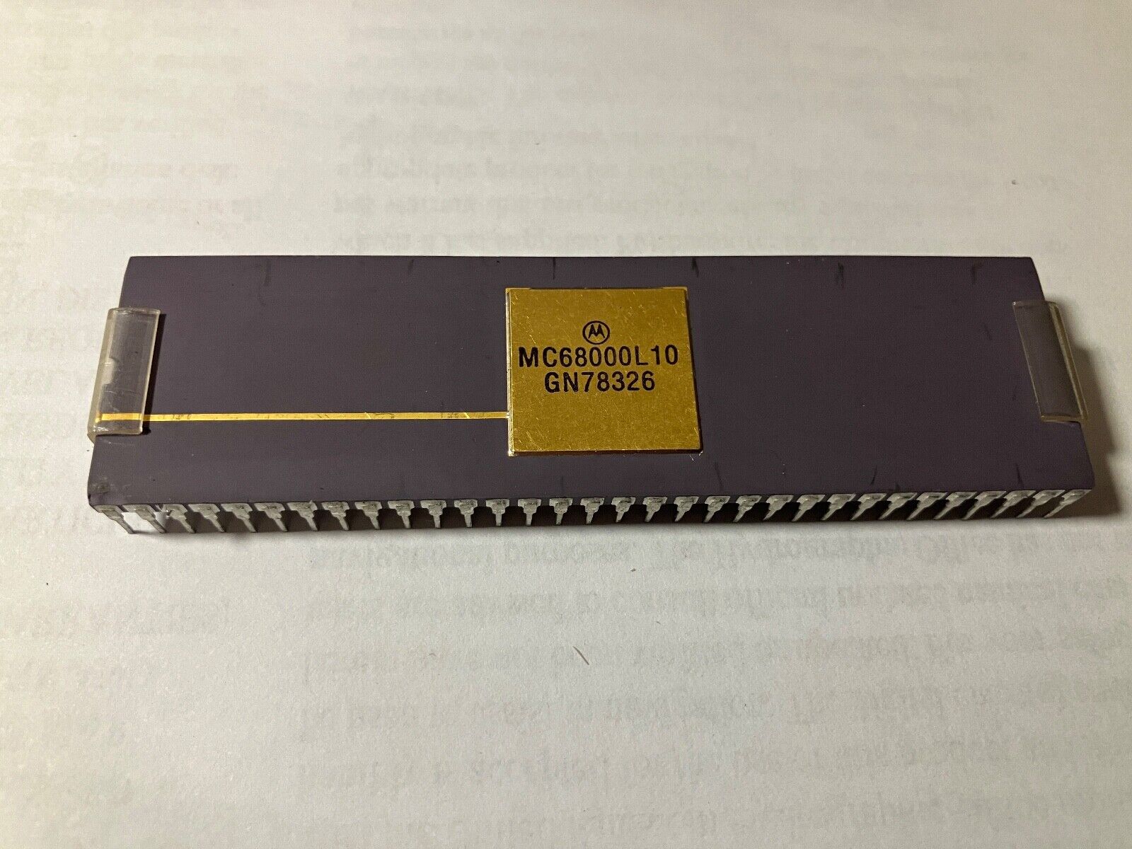 Motorola MC68000L 10 Vintage CPU Ceramic 64 Pin Gold Top