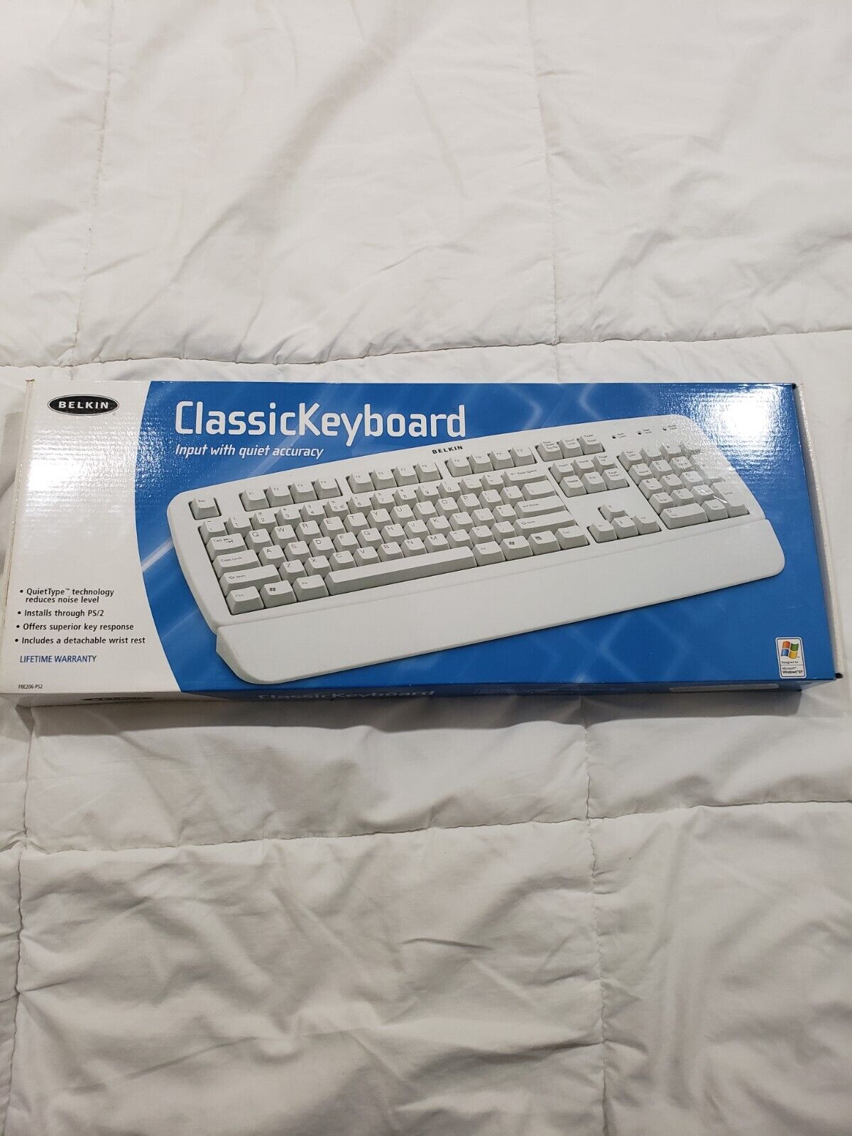 Vintage Belkin Classic Keyboard Classic Look - White