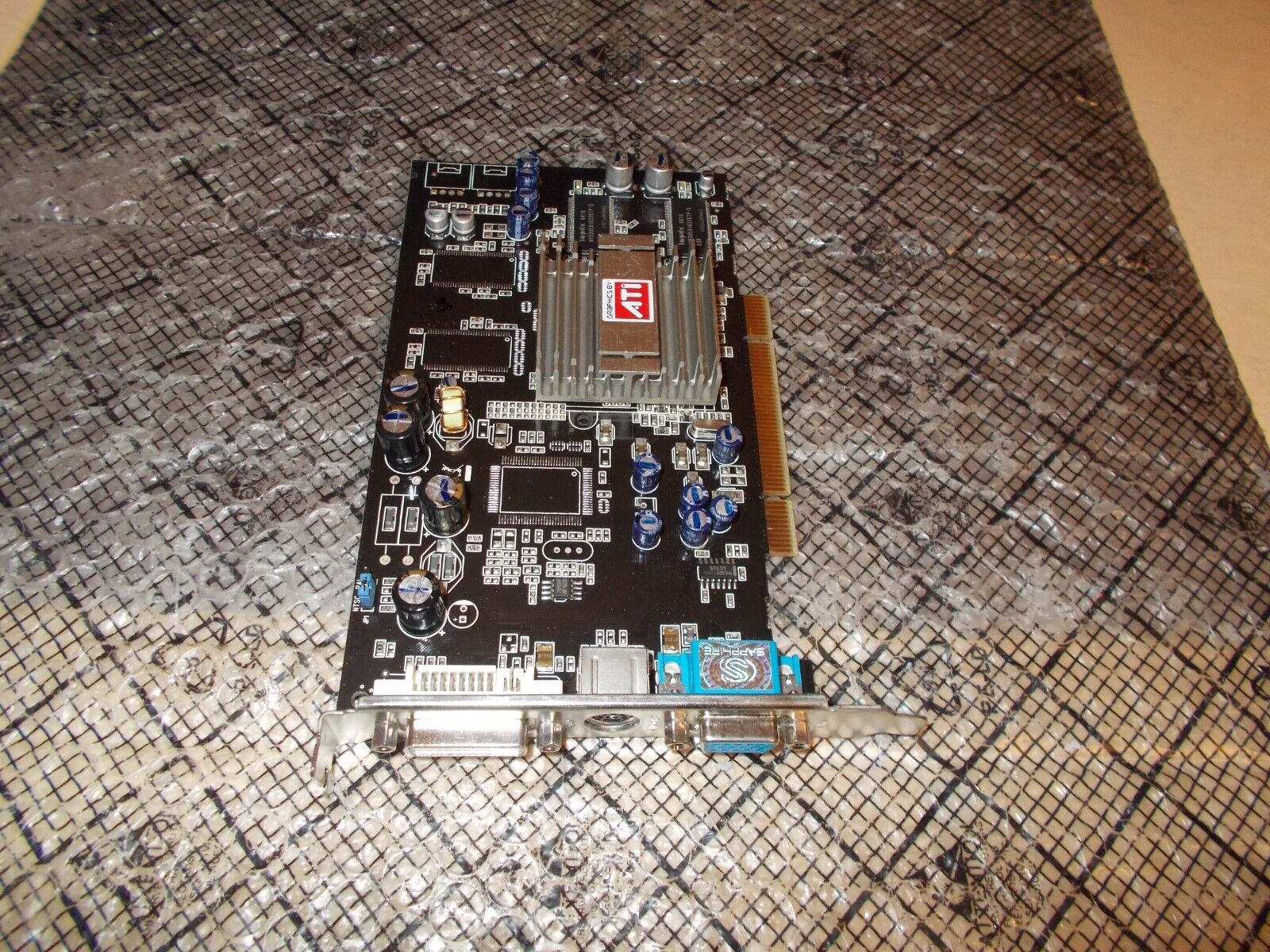 Sapphire ATI Radeon 9250 128MB PCI Video Card + DVI 88-RC25-H2-SA