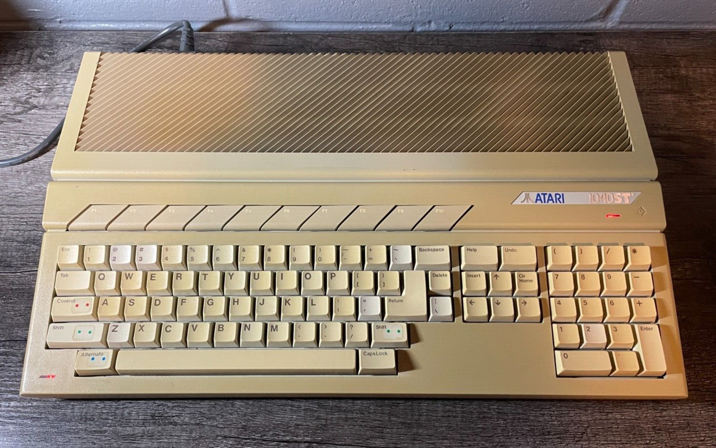 Vintage Atari 1040STF Computer Retro 1040ST Computer Only Powers On