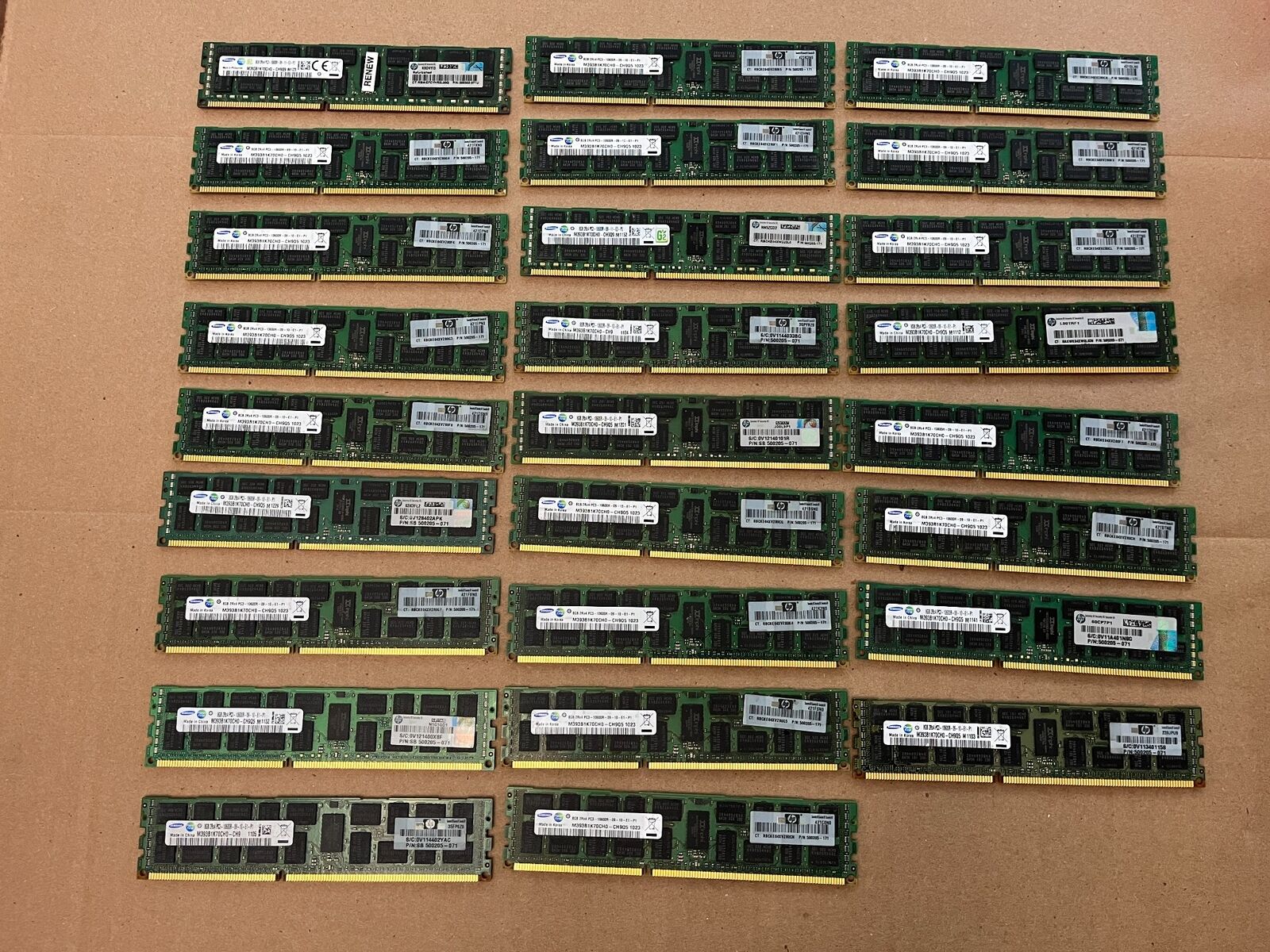 LOT OF 13 SAMSUNG 8GB PC3-10600R DDR3-1333 2RX4 REG ECC M393B1K70CH0-CH9 A2-1(3)