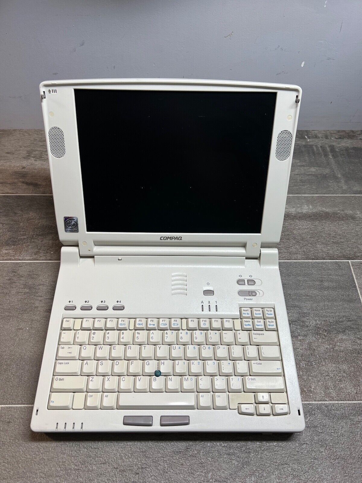 Vintage Compaq Armada 7730MT Laptop - For Parts