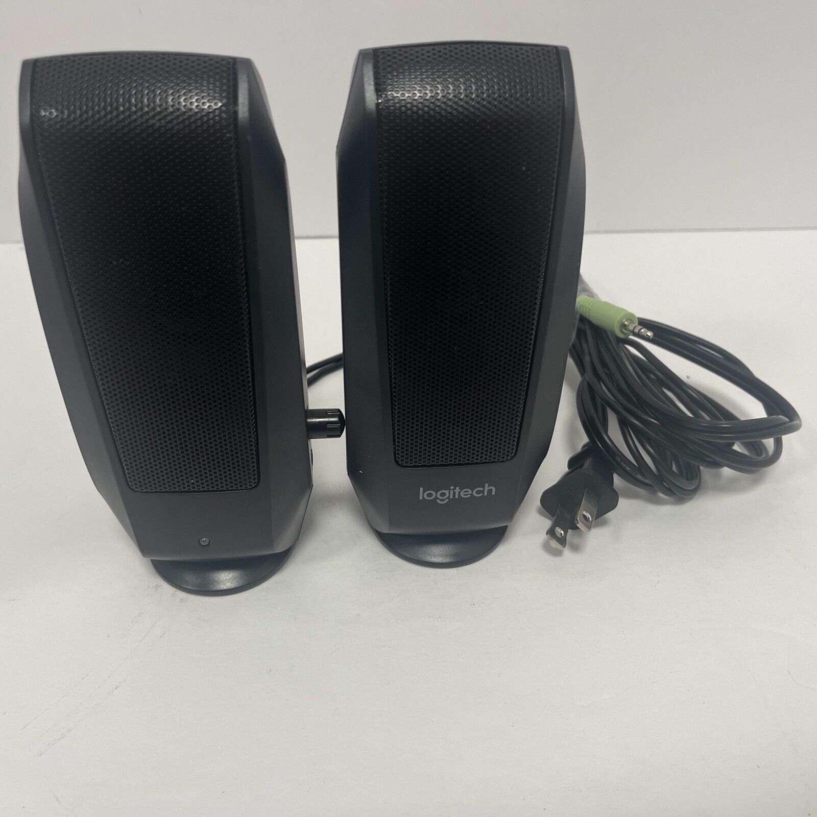 Logitech S-120 2-Piece Stereo Speaker System with Auxiliary Headphone Jack