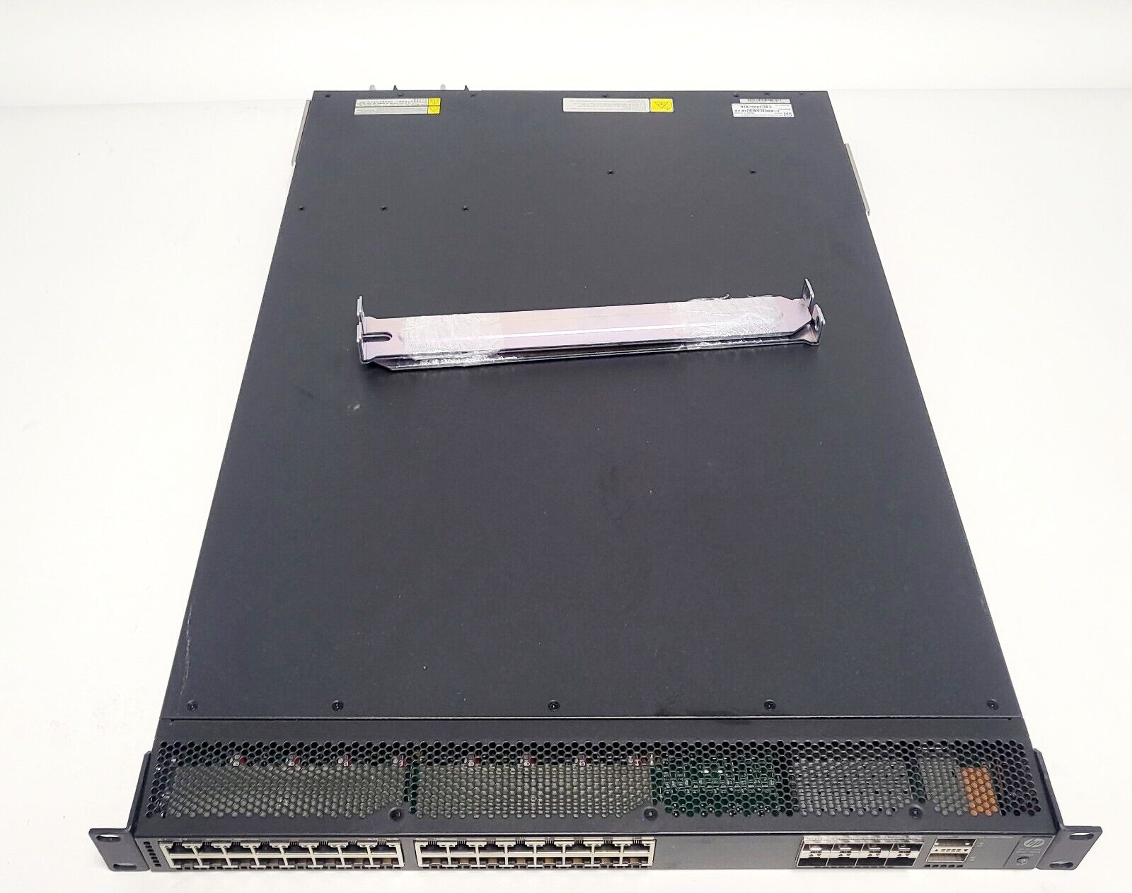 HPE FlexFabric 5700-32XGT-8XG-2QSFP+ 10GbE 40GbE Managed Network Switch - JG898A
