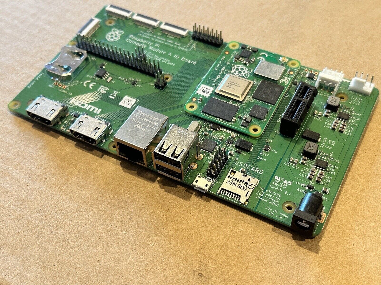 Raspberry Pi Compute Module 4 (4GB RAM, 32GB MMC and WiFi) With IO Carrier Board