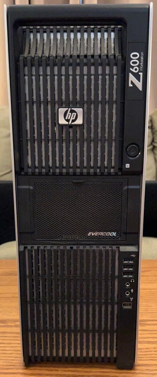 HP Z600 dual Xeon X5650 16 GB RAID 5 7 TB Win 2019 Datacenter spare power supply