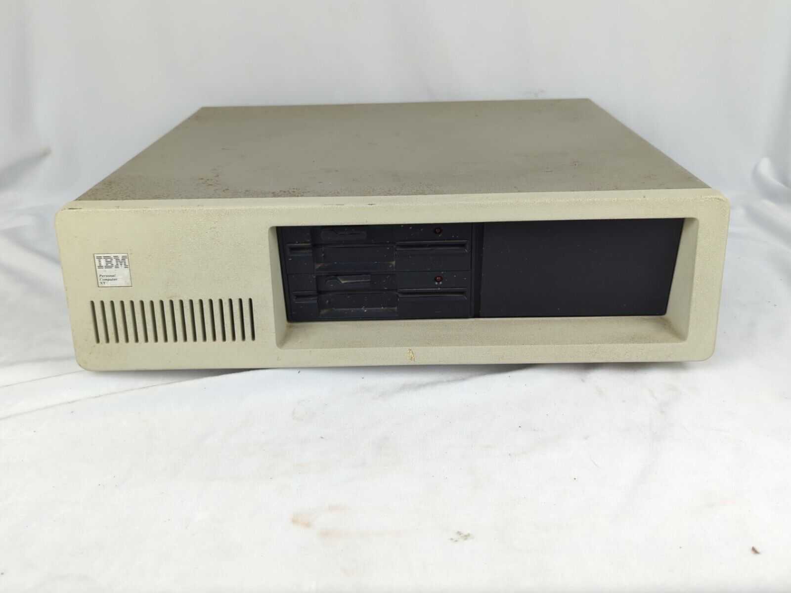 IBM 5160 Vintage Personal Computer XT Powers On