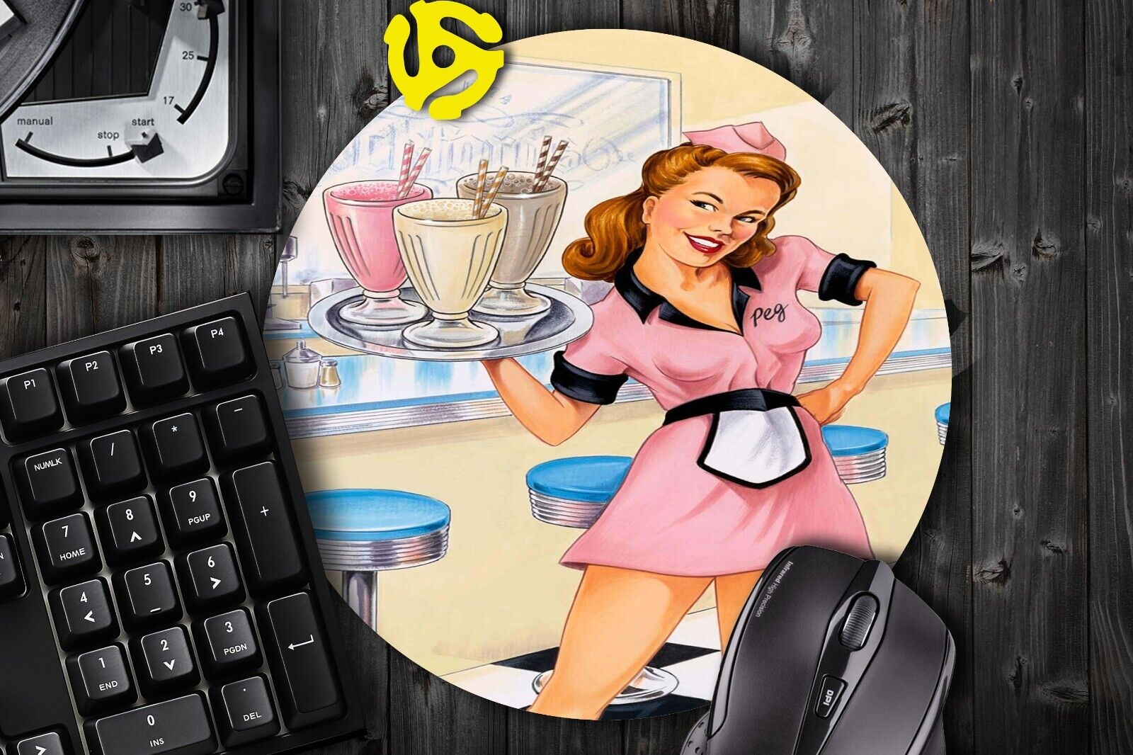 1950\'s Dinner Girl Pin Up #1 Round Mouse Pad Mousepad