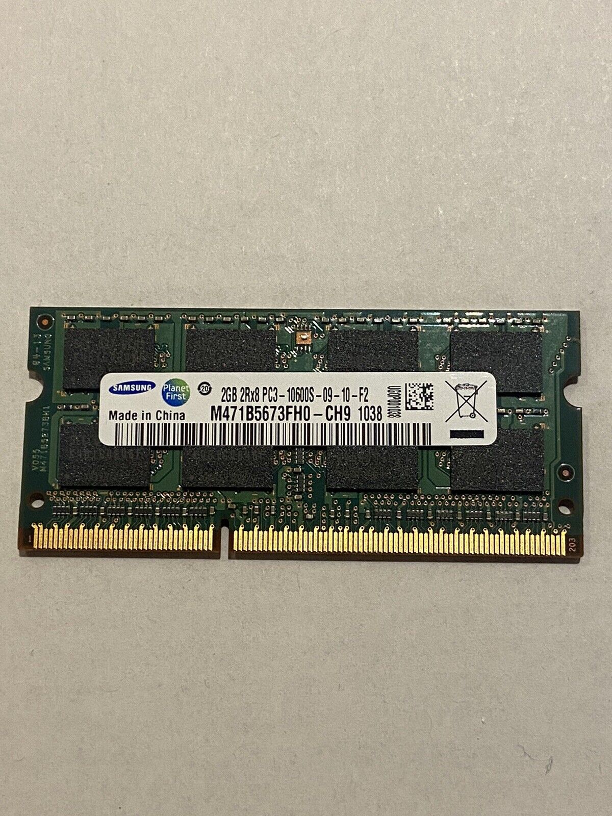 Samsung 2GB 2Rx8 PC3-10600S-09-10-F2 RAM SODIMM (M471B5673FH0-CH9)