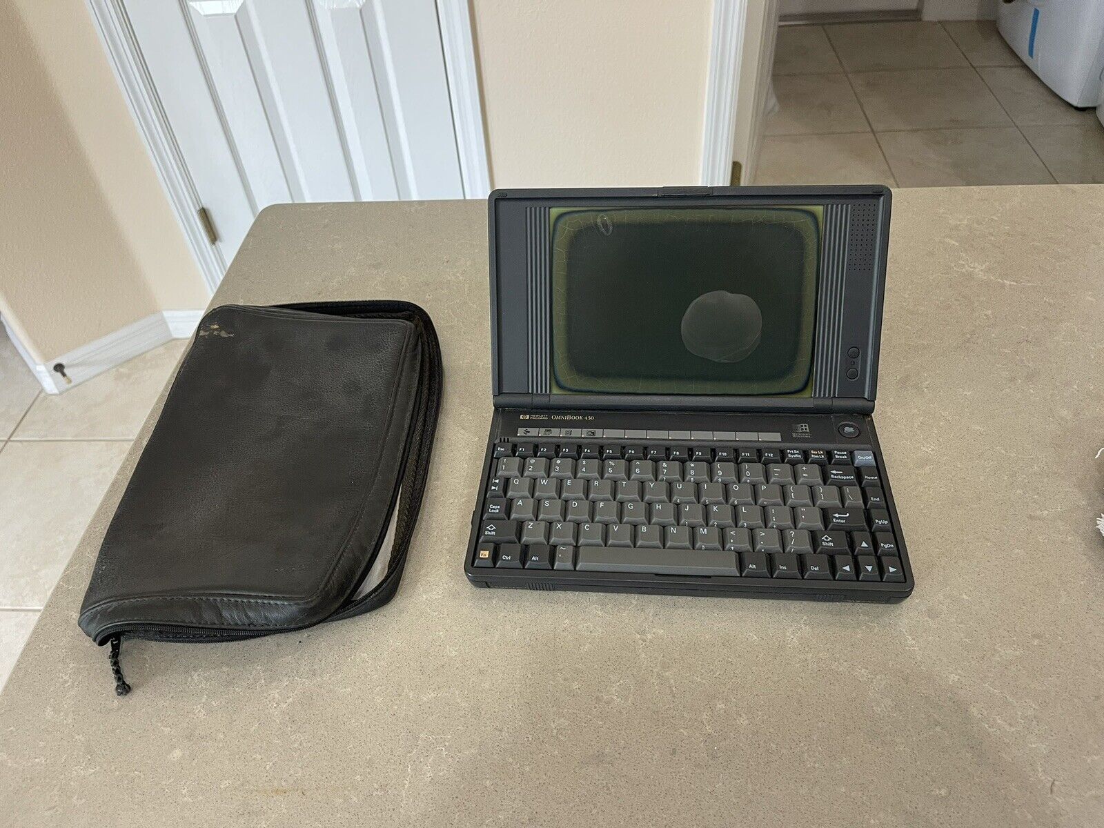 RARE Vintage Hewlett Packard HP Omnibook 430 Mini Laptop Computer Untested As Is